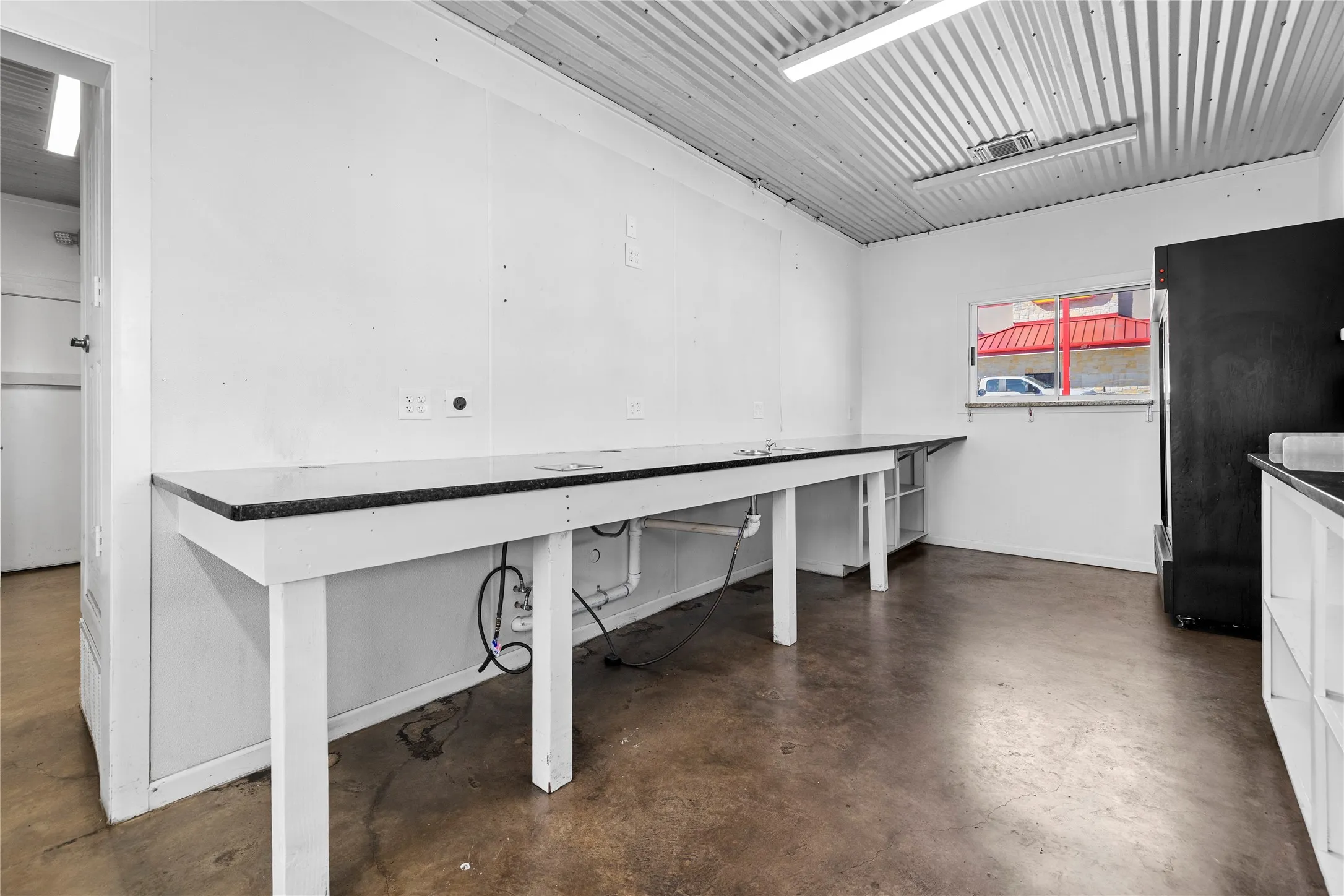 Business For Sale in Gregg County , 207 N Henderso Boulevard, Kilgore, Texas 75662, 0, 0, Garage spaces, 0 Sqft, built in 2020, Preowned, Price $360,000, mls#21196272, Real Estate Agent in Kilgore, Homes For Sale in Gregg county, Homes For Sale in Kilgore, Realtor in Kilgore Texas, Real Estate Brokerage Independent Realty Texas, Luminita Cordes Realtor