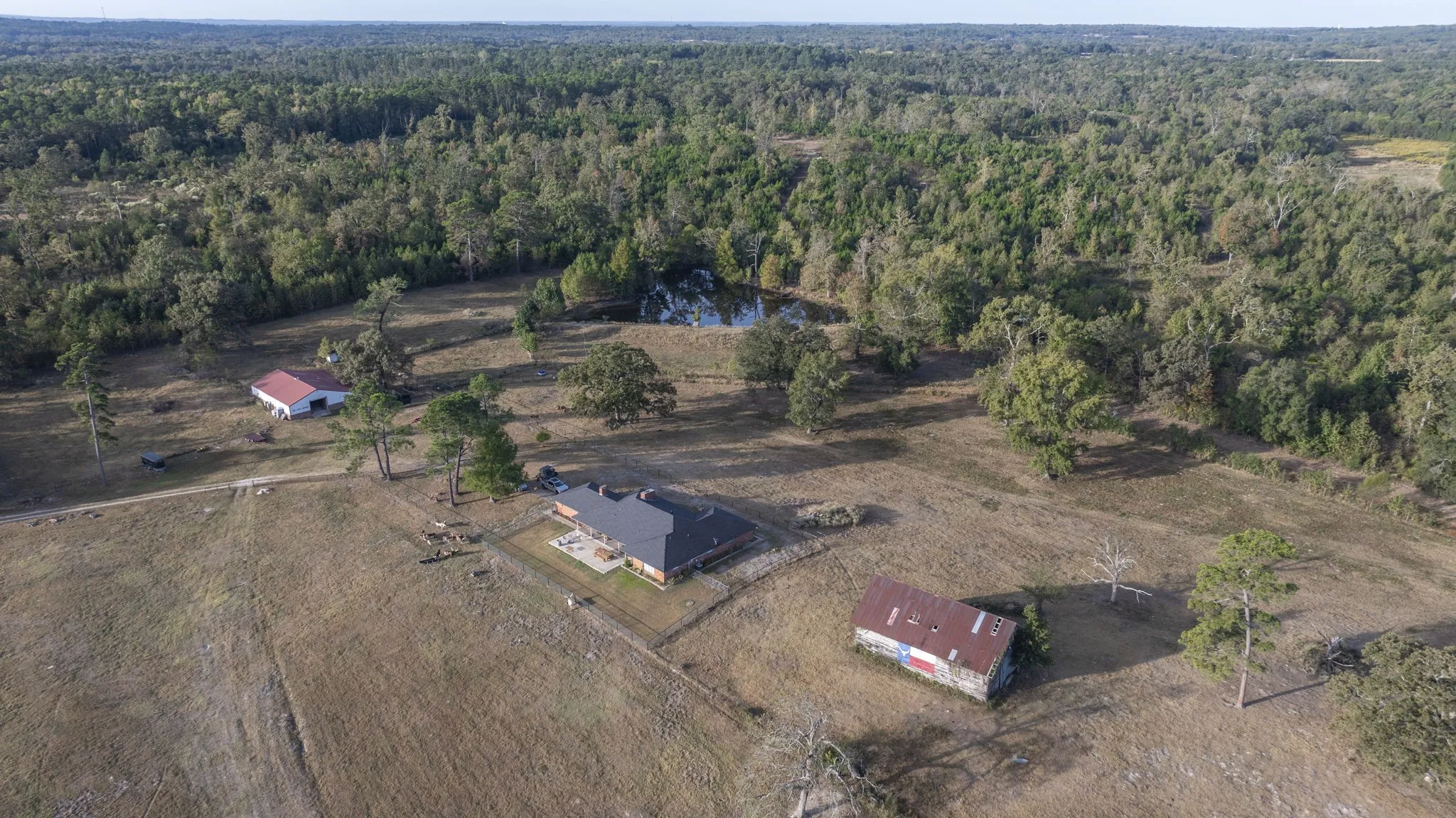 Farm For Sale in Wood County , 3222 FM 1254, Mineola, Texas 75773, 3 Bedroom, 3 Bathroom, 2 Garage spaces, 2,940 Sqft, built in 1973, Preowned, mls#21092774, Real Estate Agent in Mineola, Homes For Sale in Wood county, Homes For Sale in Mineola, Realtor in Mineola Texas, Real Estate Brokerage Independent Realty Texas, Luminita Cordes Realtor