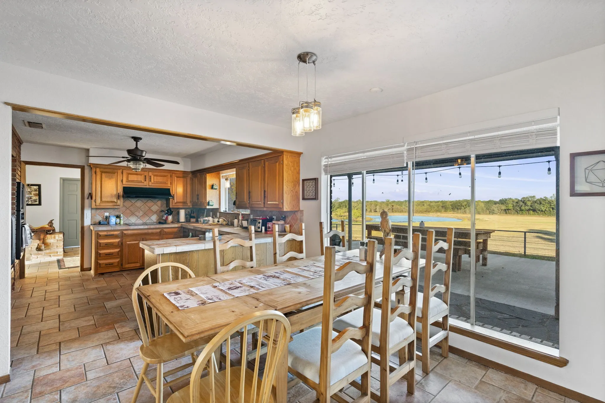 Farm For Sale in Wood County , 3222 FM 1254, Mineola, Texas 75773, 3 Bedroom, 3 Bathroom, 2 Garage spaces, 2,940 Sqft, built in 1973, Preowned, mls#21092774, Real Estate Agent in Mineola, Homes For Sale in Wood county, Homes For Sale in Mineola, Realtor in Mineola Texas, Real Estate Brokerage Independent Realty Texas, Luminita Cordes Realtor