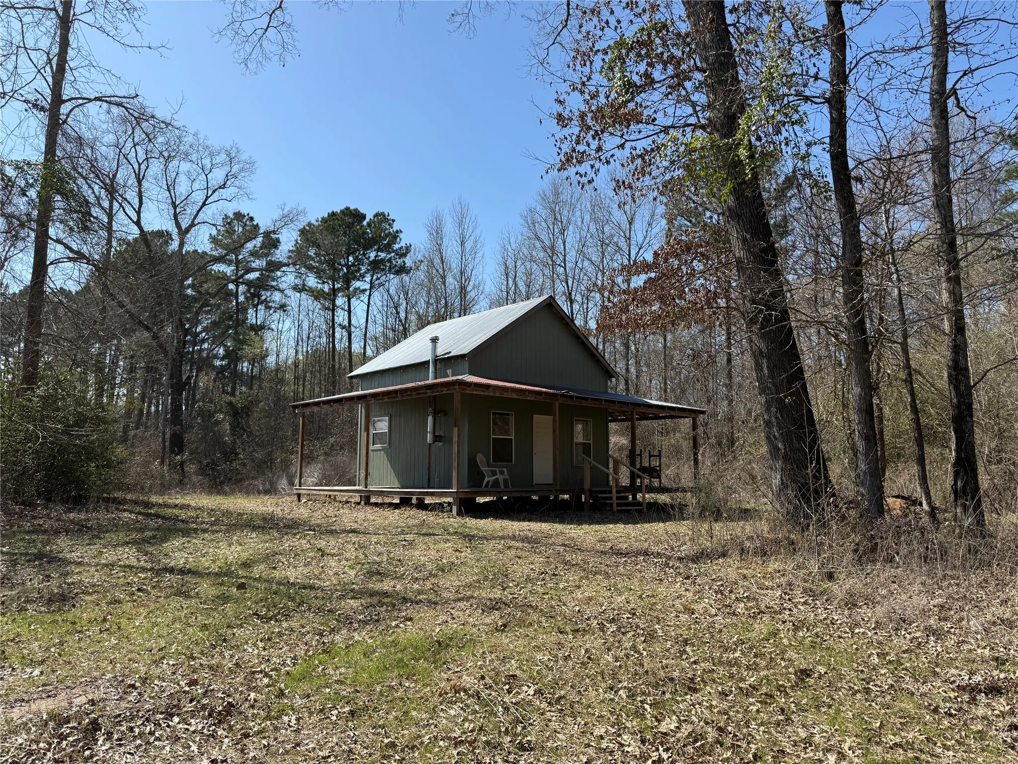 Farm For Sale in Wood County , 3222 FM 1254, Mineola, Texas 75773, 3 Bedroom, 3 Bathroom, 2 Garage spaces, 2,940 Sqft, built in 1973, Preowned, mls#21092774, Real Estate Agent in Mineola, Homes For Sale in Wood county, Homes For Sale in Mineola, Realtor in Mineola Texas, Real Estate Brokerage Independent Realty Texas, Luminita Cordes Realtor