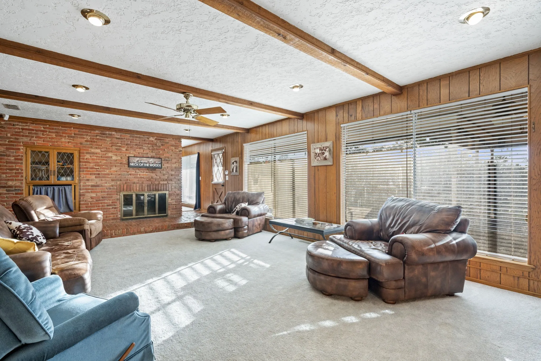 Farm For Sale in Wood County , 3222 FM 1254, Mineola, Texas 75773, 3 Bedroom, 3 Bathroom, 2 Garage spaces, 2,940 Sqft, built in 1973, Preowned, mls#21092774, Real Estate Agent in Mineola, Homes For Sale in Wood county, Homes For Sale in Mineola, Realtor in Mineola Texas, Real Estate Brokerage Independent Realty Texas, Luminita Cordes Realtor