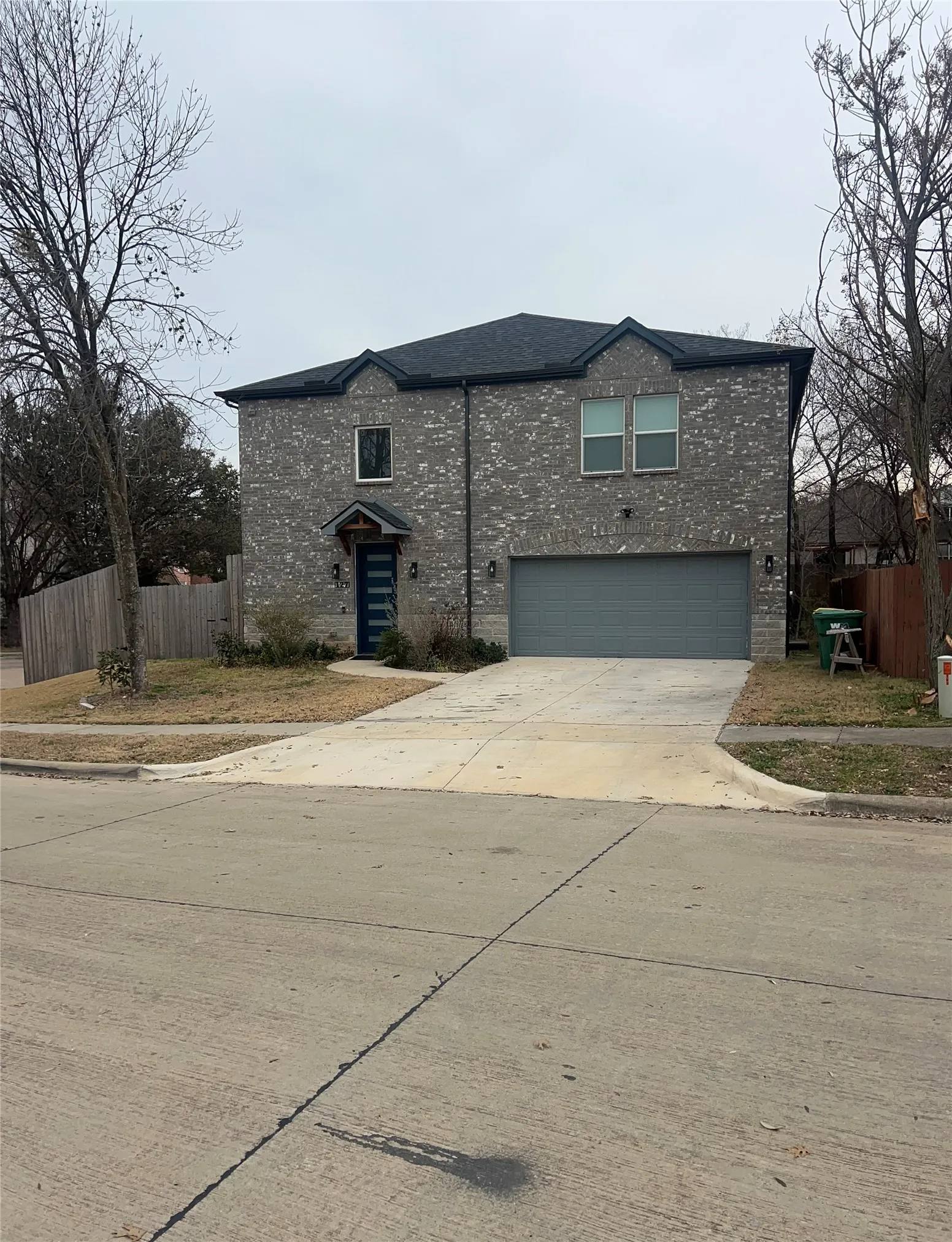 Single Family Residence For Sale in Dallas County , 127 Chamblin Drive, Cedar Hill, Texas 75104, 4 Bedroom, 4 Bathroom, 2 Garage spaces, 2,190 Sqft, built in 2023, mls#21188896, Real Estate Agent in Cedar Hill, Homes For Sale in Dallas county, Homes For Sale in Cedar Hill, Realtor in Cedar Hill Texas, Real Estate Brokerage Independent Realty Texas, Luminita Cordes Realtor