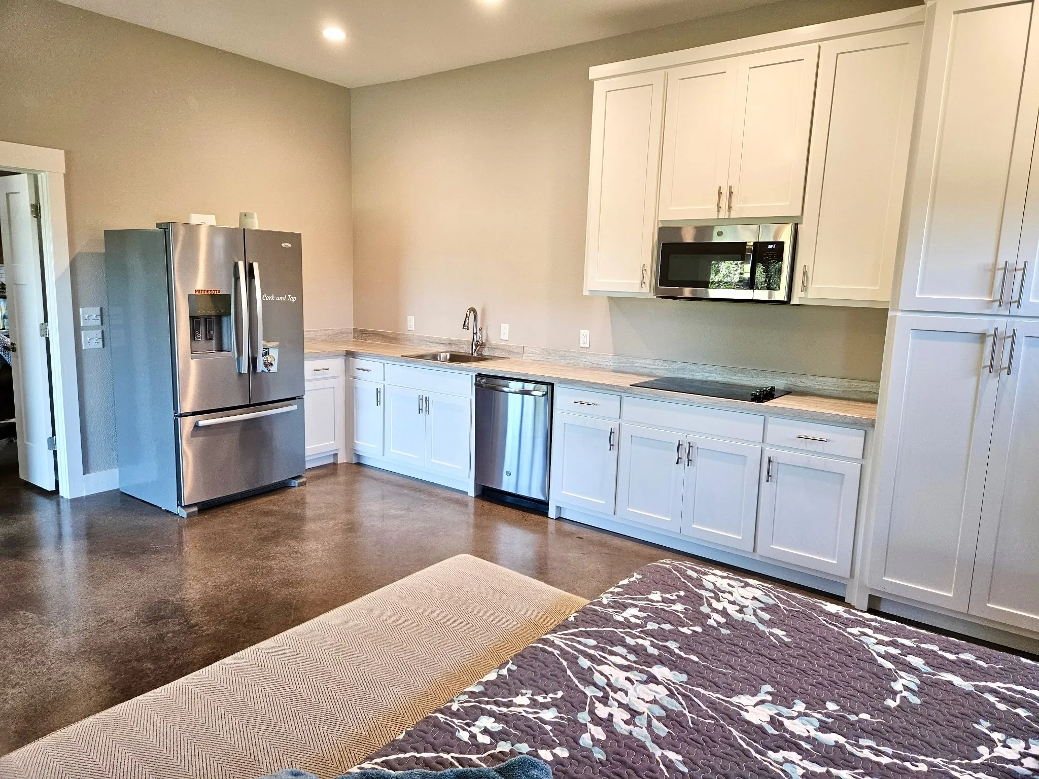 Single Family Residence For Sale in Palo Pinto County , 1080 Enchanted Rock Court, Graford, Texas 76449, 3 Bedroom, 3 Bathroom, 3 Garage spaces, 3,403 Sqft, built in 2019, Preowned, mls#21195677, Real Estate Agent in Graford, Homes For Sale in Palo Pinto county, Homes For Sale in Graford, Realtor in Graford Texas, Real Estate Brokerage Independent Realty Texas, Luminita Cordes Realtor