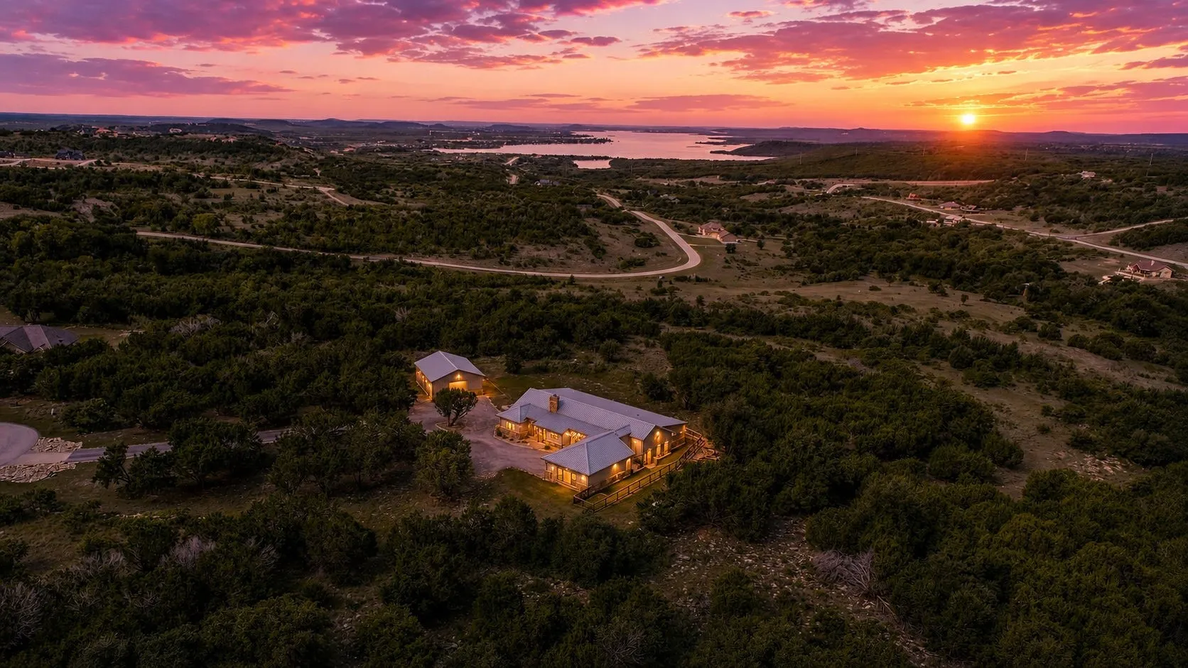 Single Family Residence For Sale in Palo Pinto County , 1080 Enchanted Rock Court, Graford, Texas 76449, 3 Bedroom, 3 Bathroom, 3 Garage spaces, 3,403 Sqft, built in 2019, Preowned, mls#21195677, Real Estate Agent in Graford, Homes For Sale in Palo Pinto county, Homes For Sale in Graford, Realtor in Graford Texas, Real Estate Brokerage Independent Realty Texas, Luminita Cordes Realtor