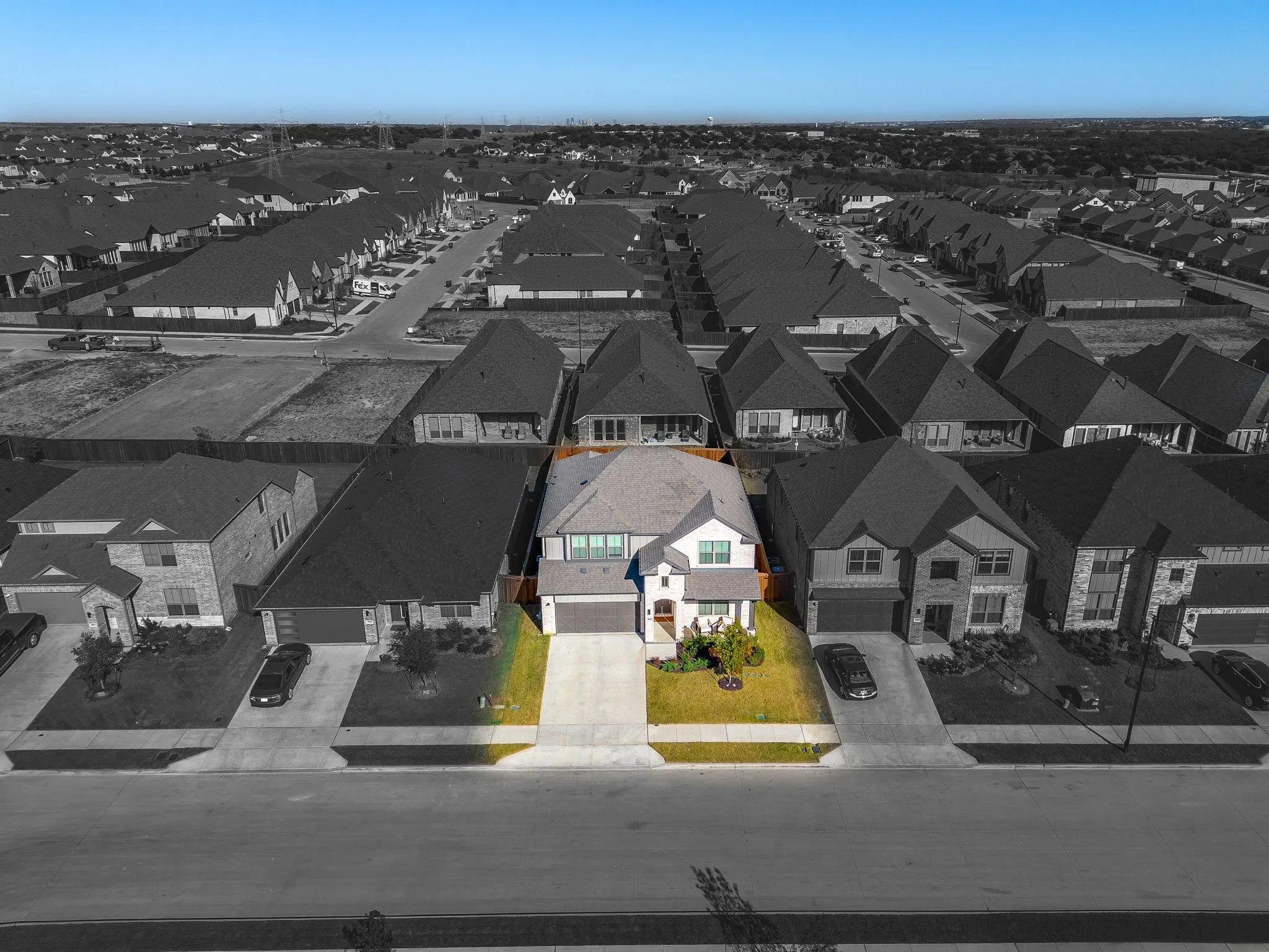 Single Family Residence For Sale in Tarrant County , 5845 Corazon Lane, Fort Worth, Texas 76126, 5 Bedroom, 4 Bathroom, 2 Garage spaces, 2,955 Sqft, built in 2024, Preowned, mls#21178908, Real Estate Agent in Fort Worth, Homes For Sale in Tarrant county, Homes For Sale in Fort Worth, Realtor in Fort Worth Texas, Real Estate Brokerage Independent Realty Texas, Luminita Cordes Realtor