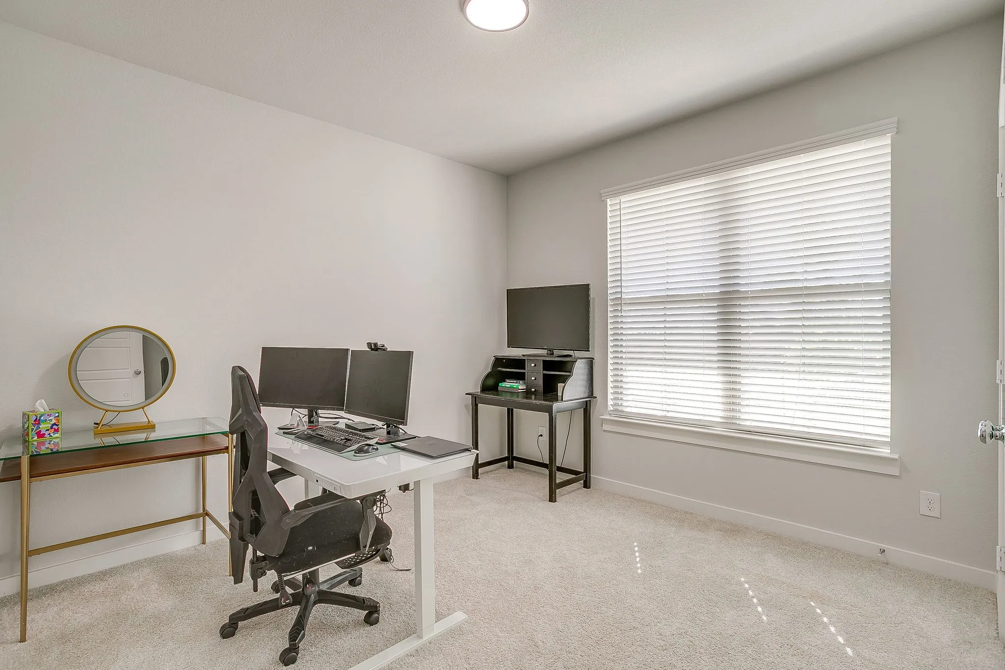 Single Family Residence For Sale in Tarrant County , 5845 Corazon Lane, Fort Worth, Texas 76126, 5 Bedroom, 4 Bathroom, 2 Garage spaces, 2,955 Sqft, built in 2024, Preowned, mls#21178908, Real Estate Agent in Fort Worth, Homes For Sale in Tarrant county, Homes For Sale in Fort Worth, Realtor in Fort Worth Texas, Real Estate Brokerage Independent Realty Texas, Luminita Cordes Realtor