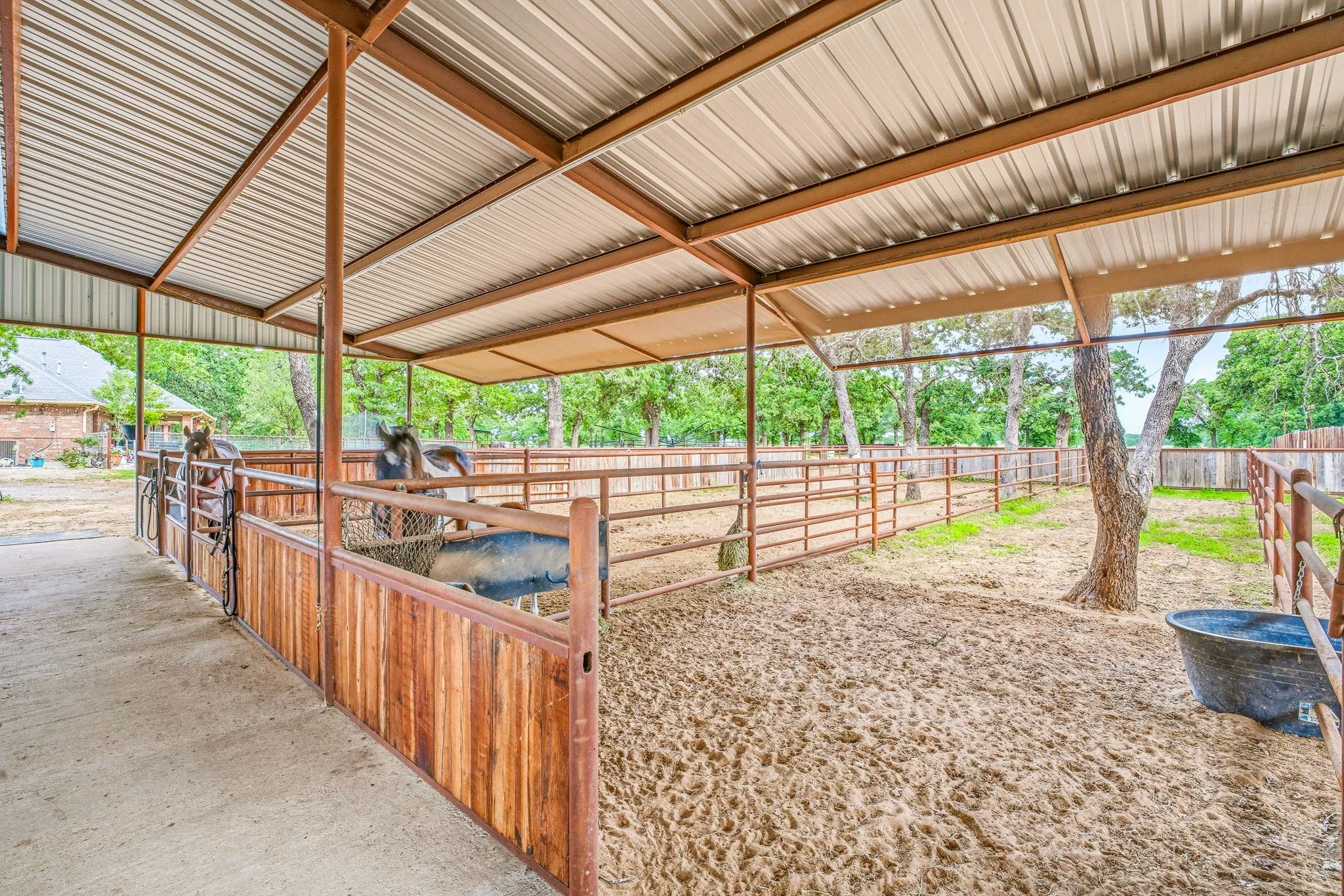 Single Family Residence For Sale in Erath County , 6363 E Fm 1188, Bluff Dale, Texas 76433, 3 Bedroom, 3 Bathroom, 2 Garage spaces, 2,287 Sqft, built in 2002, mls#21191248, Real Estate Agent in Bluff Dale, Homes For Sale in Erath county, Homes For Sale in Bluff Dale, Realtor in Bluff Dale Texas, Real Estate Brokerage Independent Realty Texas, Luminita Cordes Realtor