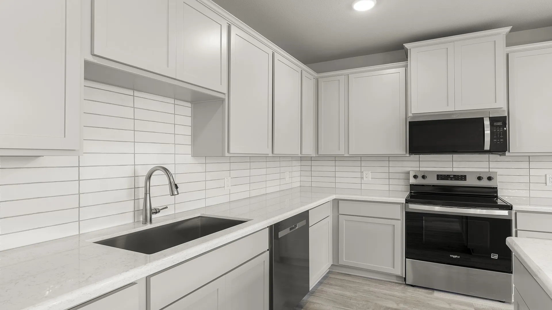 09. 2929 Kimberwick - Kitchen (4)