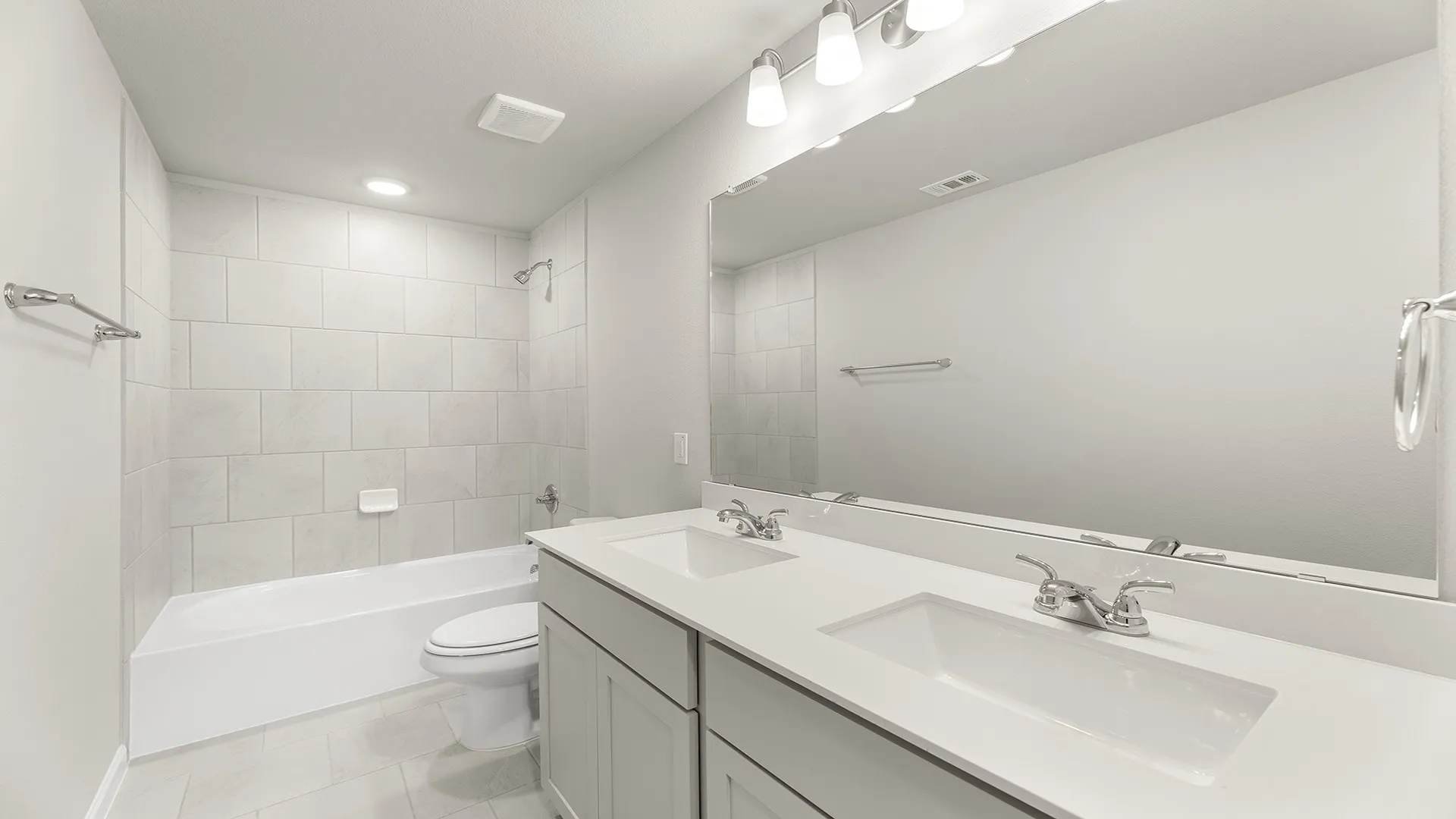 21. 2929 Kimberwick - 2ND Bath
