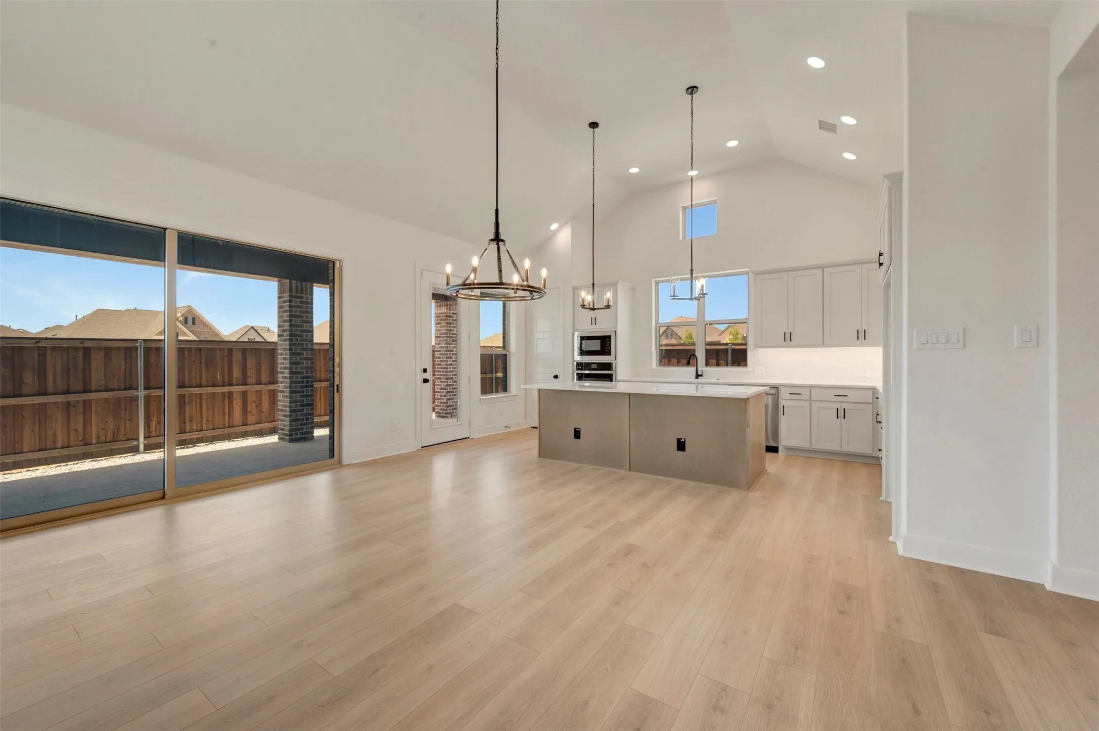 Single Family Residence For Sale in Tarrant County , 4729 Boyds Branch Drive, Arlington, Texas 76005, 2 Bedroom, 2 Bathroom, 2 Garage spaces, 1,884 Sqft, built in 2026, New Construction - Incomplete, mls#21196678, Real Estate Agent in Arlington, Homes For Sale in Tarrant county, Homes For Sale in Arlington, Realtor in Arlington Texas, Real Estate Brokerage Independent Realty Texas, Luminita Cordes Realtor
