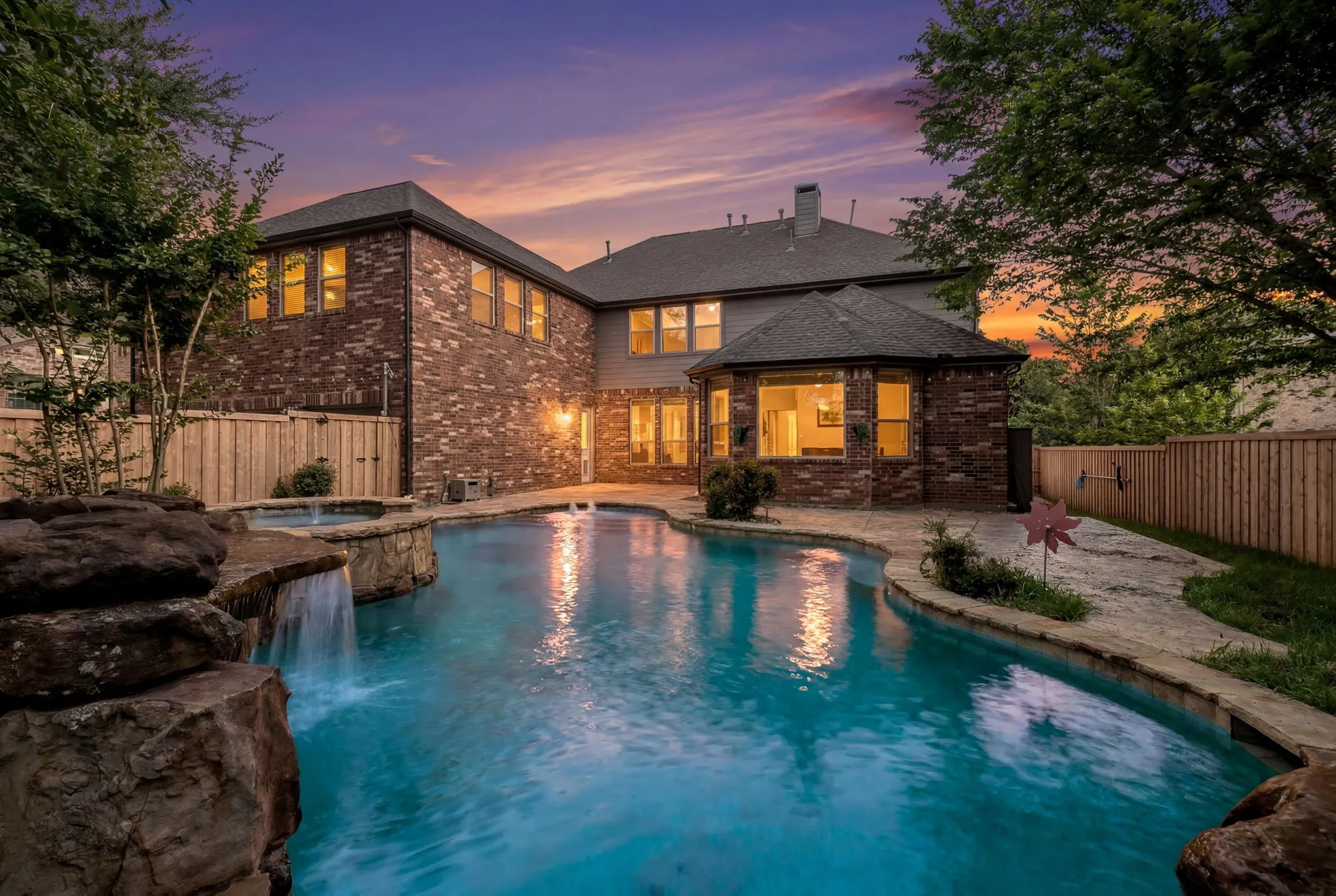Single Family Residence For Sale in Collin County , 2405 Highgate Drive, Mc Kinney, Texas 75070, 5 Bedroom, 4 Bathroom, 3 Garage spaces, 4,634 Sqft, built in 2001, mls#21195110, Real Estate Agent in Mc Kinney, Homes For Sale in Collin county, Homes For Sale in Mc Kinney, Realtor in Mc Kinney Texas, Real Estate Brokerage Independent Realty Texas, Luminita Cordes Realtor