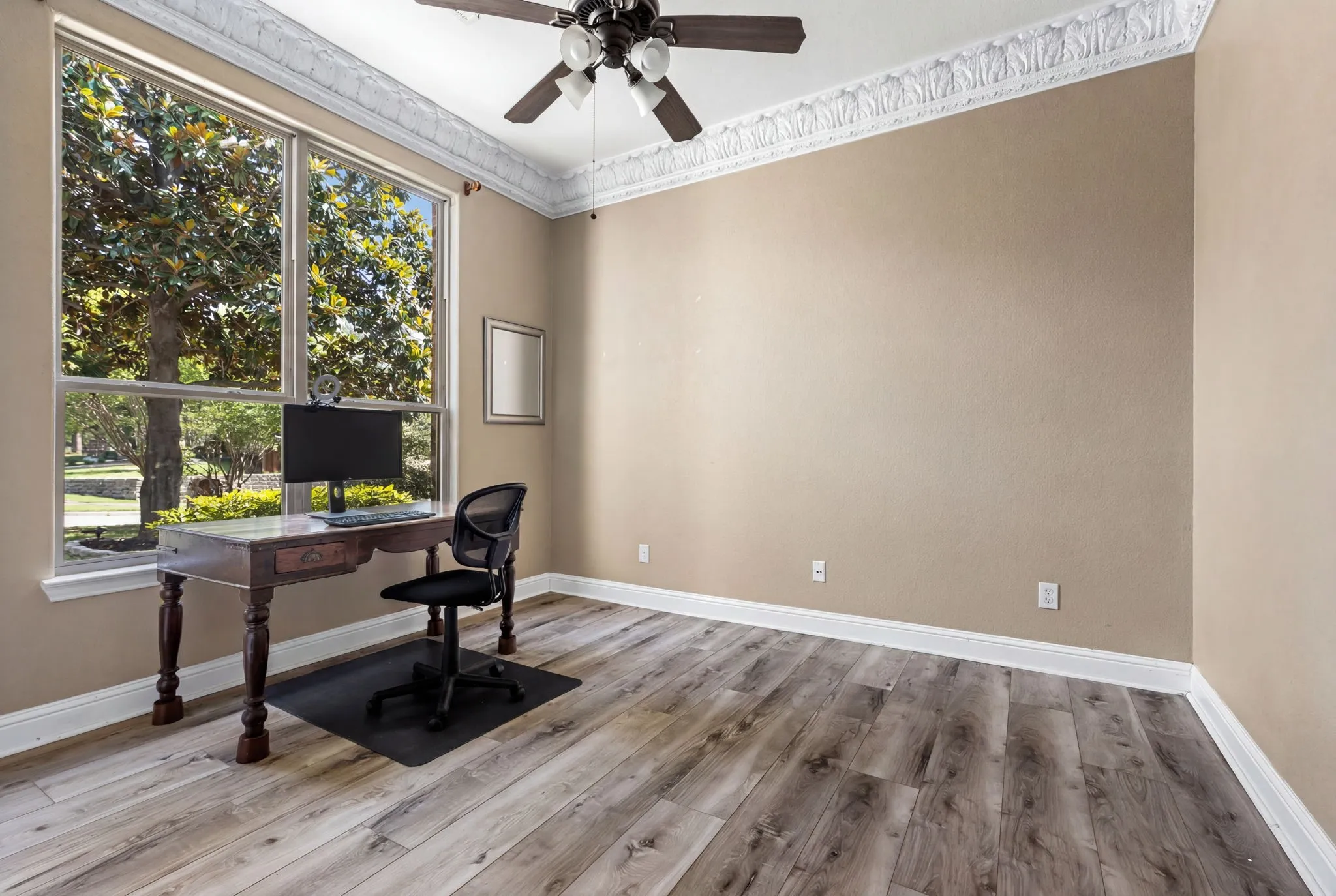 Spacious room used as office could also be a 6th bedroom