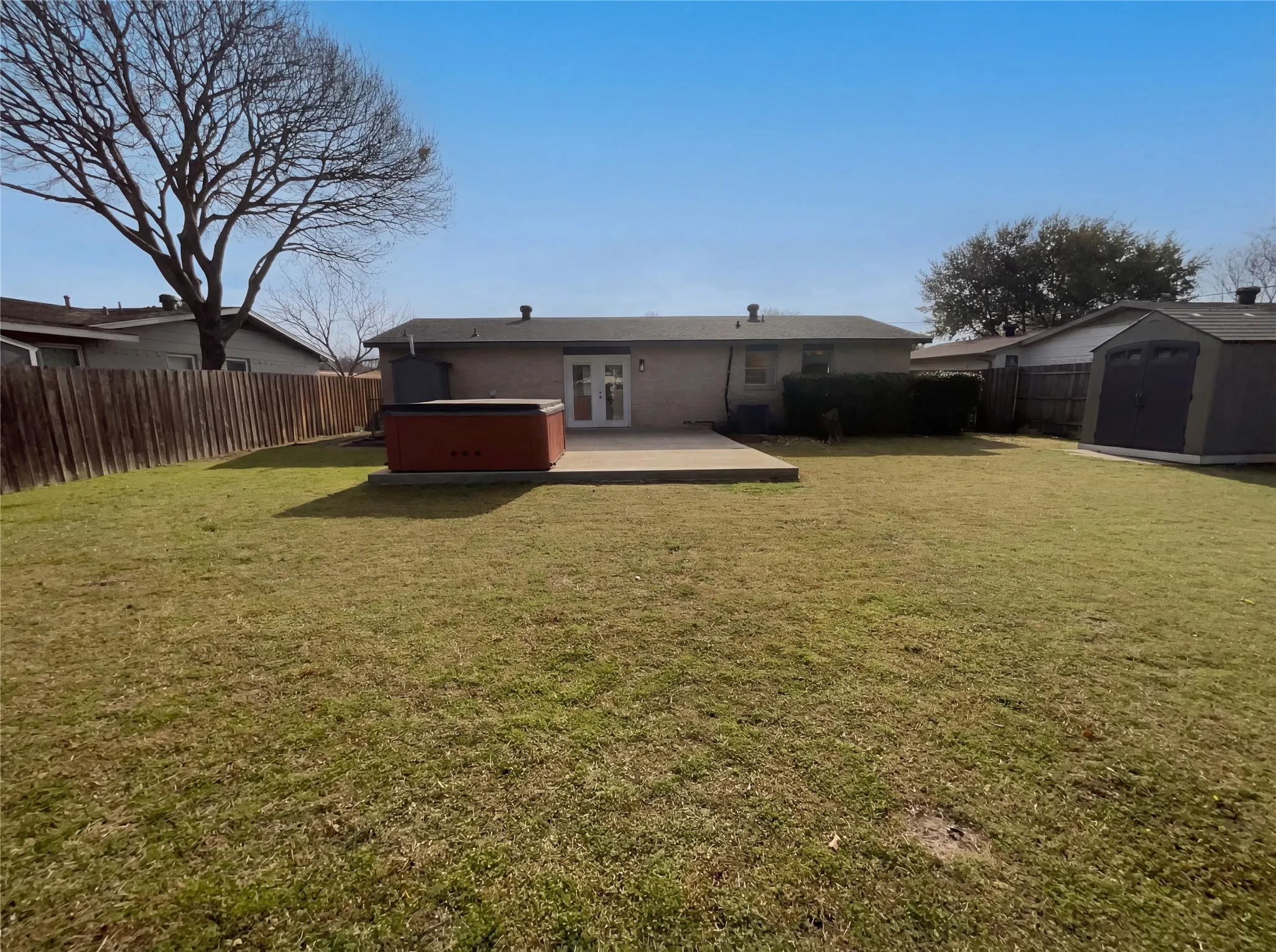 Single Family Residence For Sale in Dallas County , 8541 Strathmore Drive, Dallas, Texas 75238, 3 Bedroom, 3 Bathroom, Garage spaces, 1,381 Sqft, built in 1963, Preowned, mls#21196466, Real Estate Agent in Dallas, Homes For Sale in Dallas county, Homes For Sale in Dallas, Realtor in Dallas Texas, Real Estate Brokerage Independent Realty Texas, Luminita Cordes Realtor