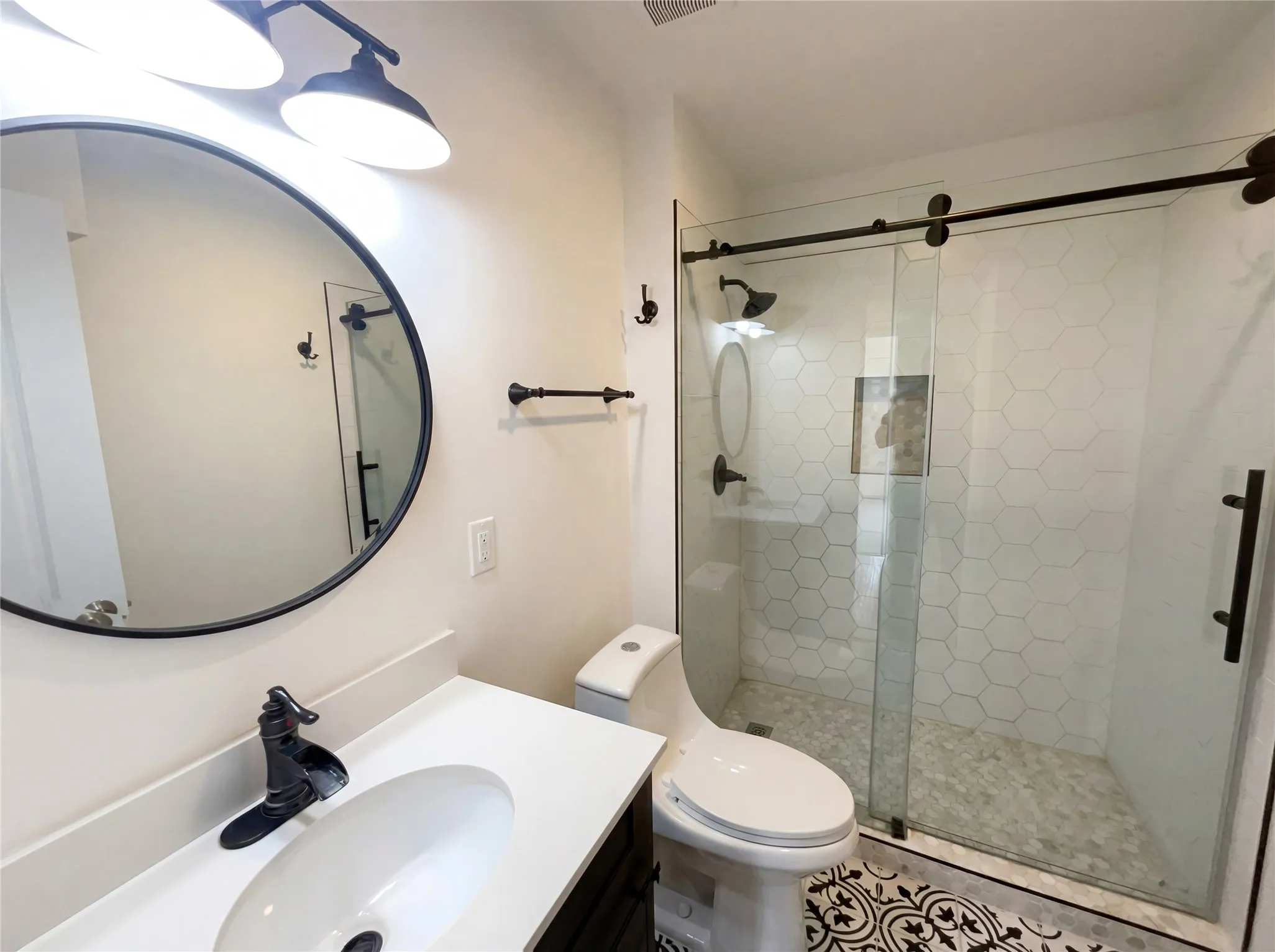 Single Family Residence For Sale in Dallas County , 8541 Strathmore Drive, Dallas, Texas 75238, 3 Bedroom, 3 Bathroom, Garage spaces, 1,381 Sqft, built in 1963, Preowned, mls#21196466, Real Estate Agent in Dallas, Homes For Sale in Dallas county, Homes For Sale in Dallas, Realtor in Dallas Texas, Real Estate Brokerage Independent Realty Texas, Luminita Cordes Realtor