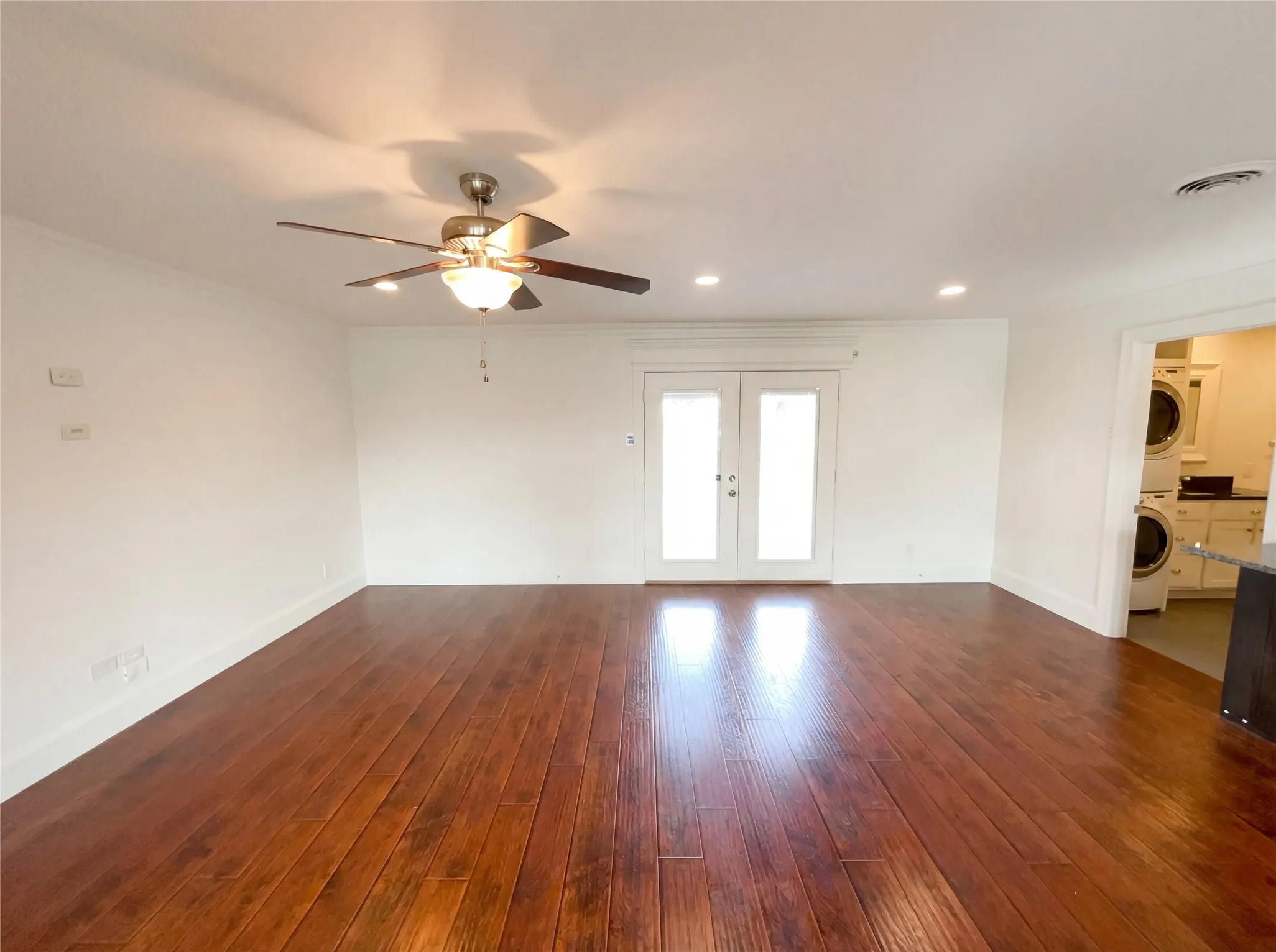 Single Family Residence For Sale in Dallas County , 8541 Strathmore Drive, Dallas, Texas 75238, 3 Bedroom, 3 Bathroom, Garage spaces, 1,381 Sqft, built in 1963, Preowned, mls#21196466, Real Estate Agent in Dallas, Homes For Sale in Dallas county, Homes For Sale in Dallas, Realtor in Dallas Texas, Real Estate Brokerage Independent Realty Texas, Luminita Cordes Realtor