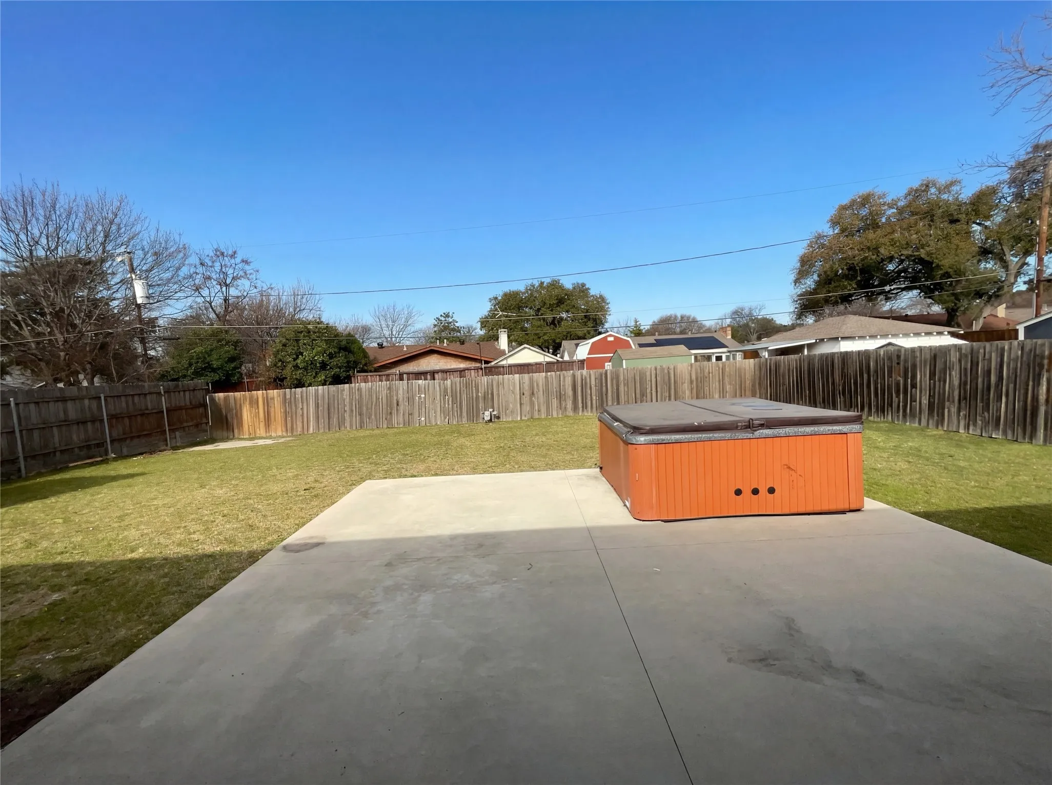 Single Family Residence For Sale in Dallas County , 8541 Strathmore Drive, Dallas, Texas 75238, 3 Bedroom, 3 Bathroom, Garage spaces, 1,381 Sqft, built in 1963, Preowned, mls#21196466, Real Estate Agent in Dallas, Homes For Sale in Dallas county, Homes For Sale in Dallas, Realtor in Dallas Texas, Real Estate Brokerage Independent Realty Texas, Luminita Cordes Realtor