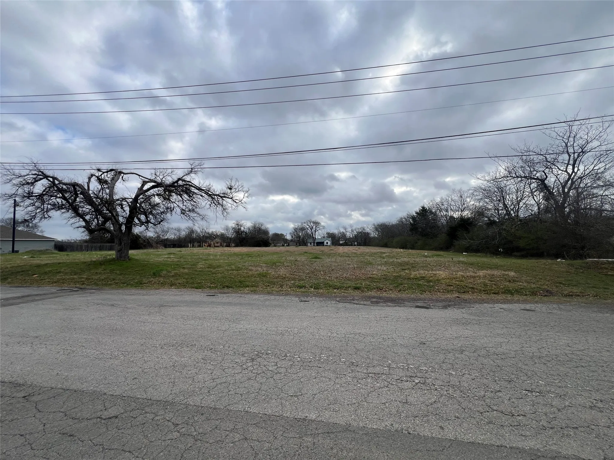 Unimproved Land For Sale in Fannin County , TBD Albert Broadfoot Street, Bonham, Texas 75418, 0, 0, Garage spaces, 0 Sqft, built in 0, mls#21196699, Real Estate Agent in Bonham, Homes For Sale in Fannin county, Homes For Sale in Bonham, Realtor in Bonham Texas, Real Estate Brokerage Independent Realty Texas, Luminita Cordes Realtor