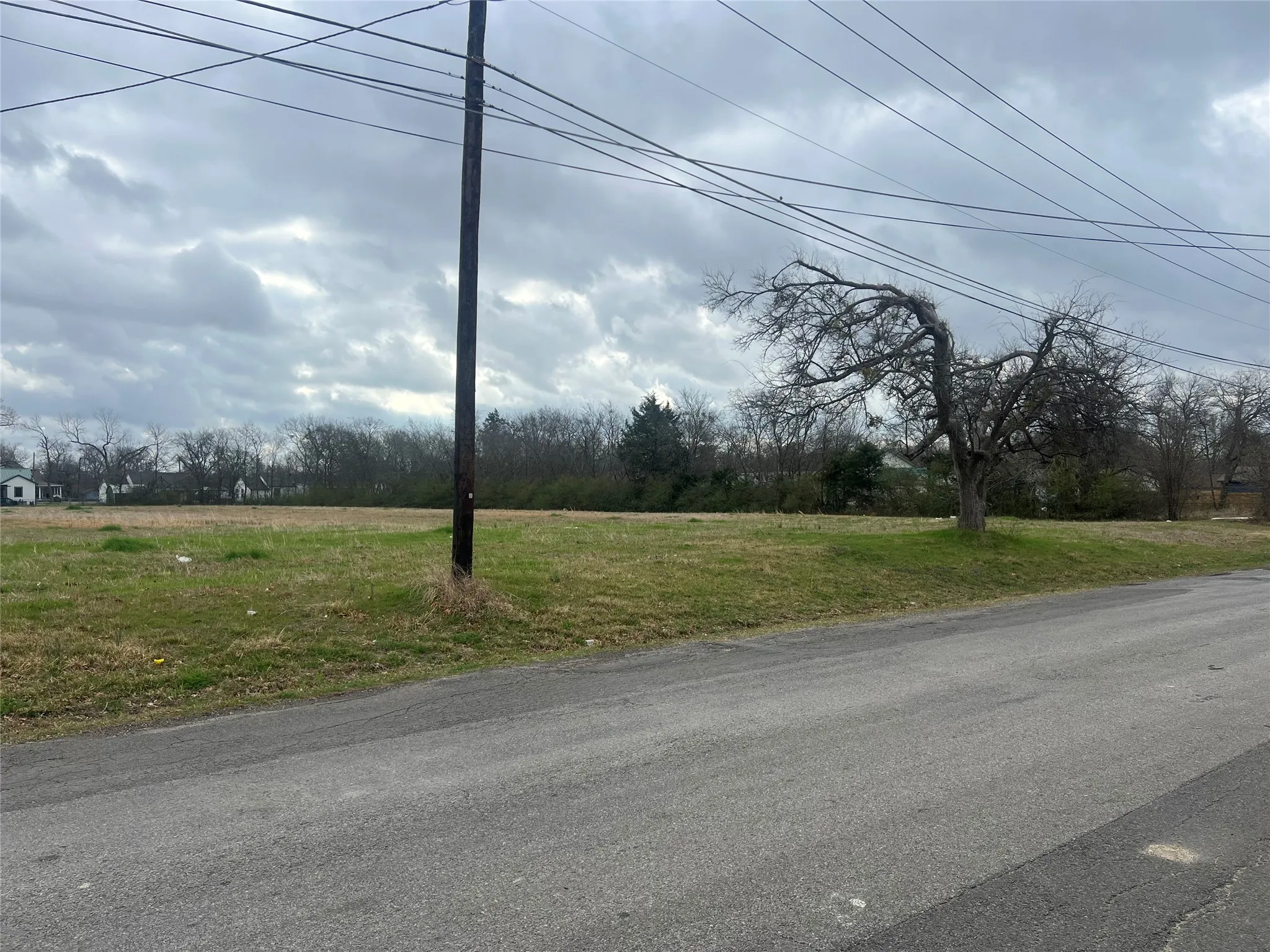 Unimproved Land For Sale in Fannin County , TBD Albert Broadfoot Street, Bonham, Texas 75418, 0, 0, Garage spaces, 0 Sqft, built in 0, mls#21196699, Real Estate Agent in Bonham, Homes For Sale in Fannin county, Homes For Sale in Bonham, Realtor in Bonham Texas, Real Estate Brokerage Independent Realty Texas, Luminita Cordes Realtor
