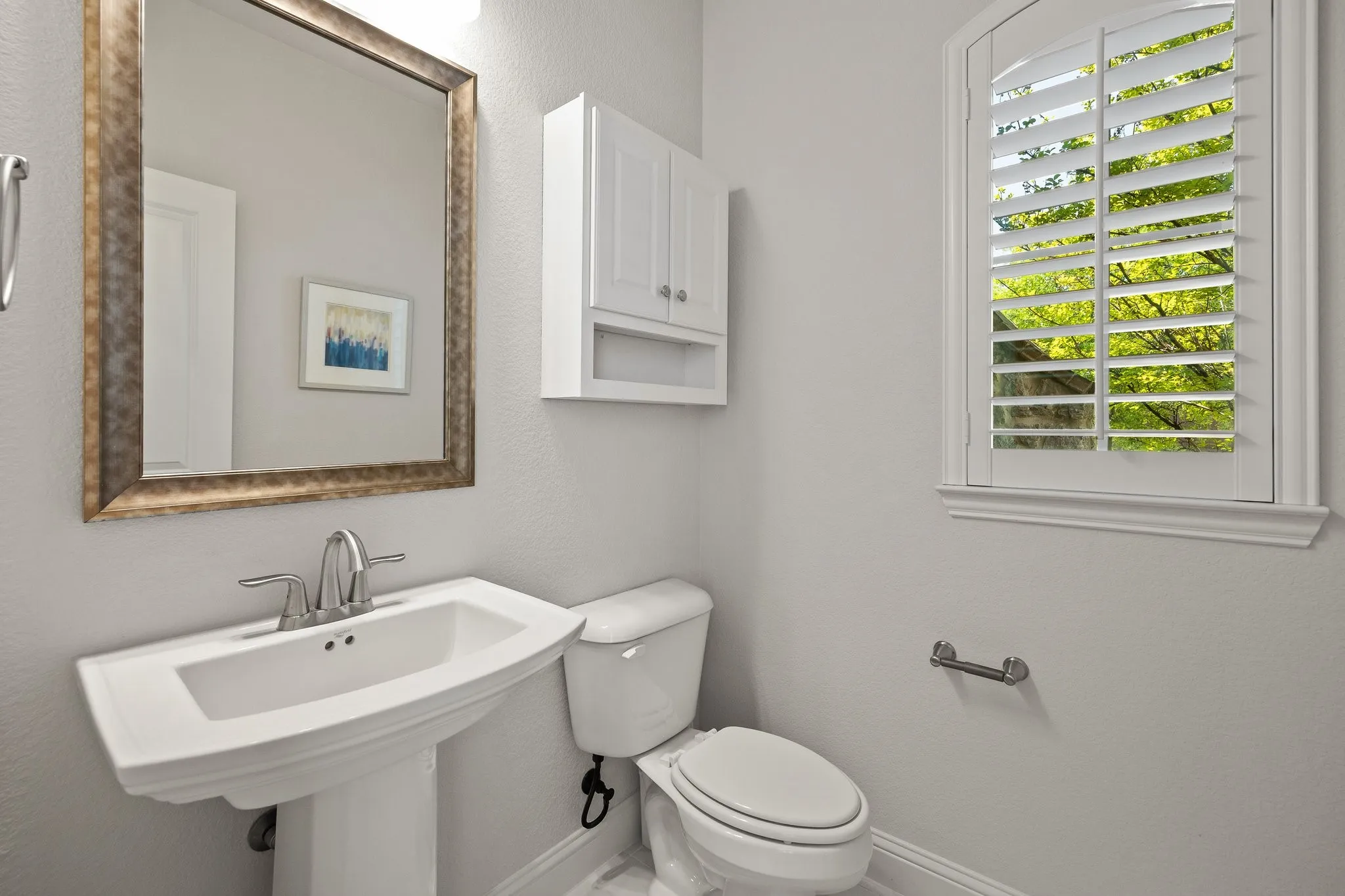 Single Family Residence For Sale in Denton County , 409 Palamedes Street, Lewisville, Texas 75056, 4 Bedroom, 4 Bathroom, 2 Garage spaces, 3,165 Sqft, built in 2016, Preowned, mls#21191938, Real Estate Agent in Lewisville, Homes For Sale in Denton county, Homes For Sale in Lewisville, Realtor in Lewisville Texas, Real Estate Brokerage Independent Realty Texas, Luminita Cordes Realtor