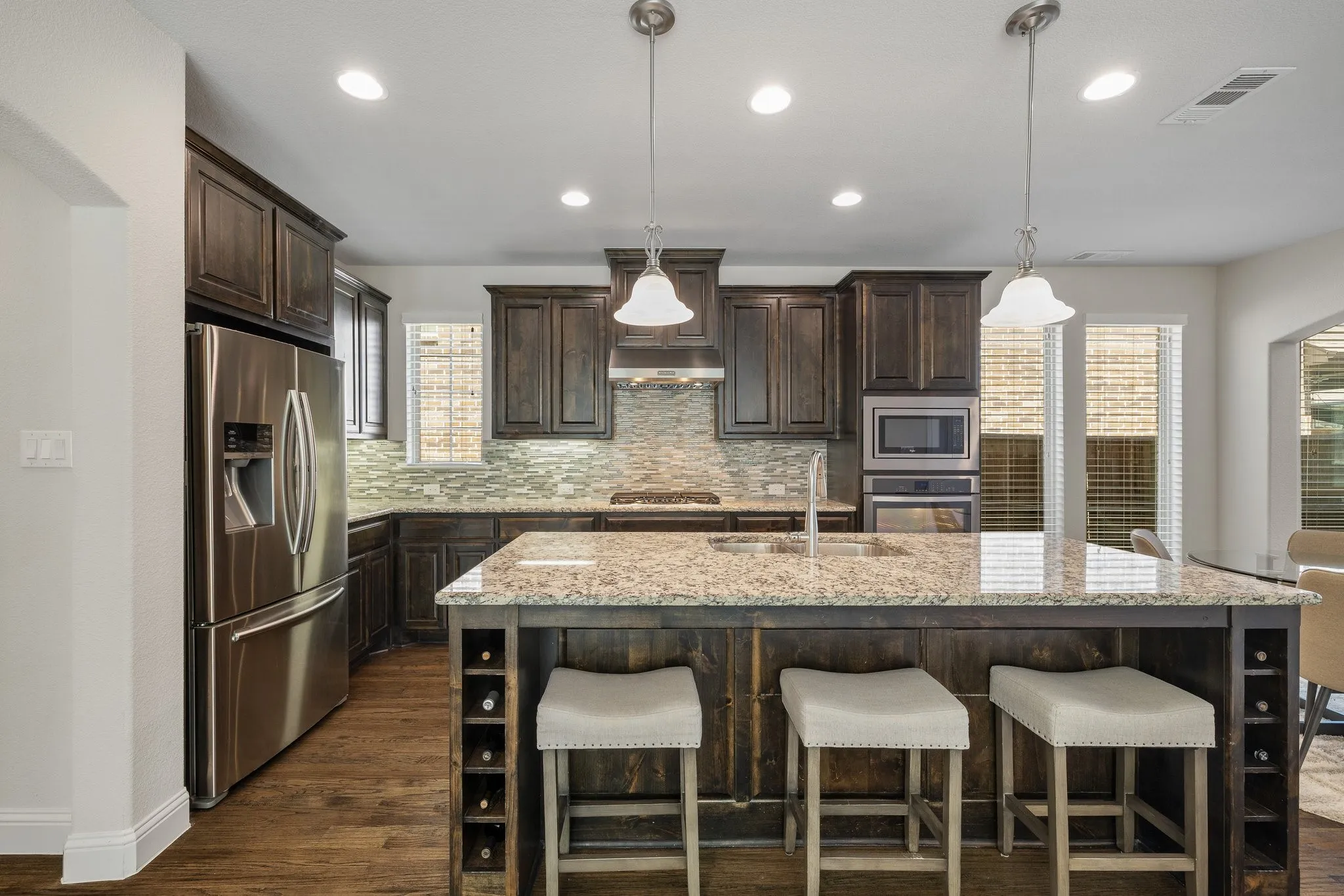 Single Family Residence For Sale in Denton County , 409 Palamedes Street, Lewisville, Texas 75056, 4 Bedroom, 4 Bathroom, 2 Garage spaces, 3,165 Sqft, built in 2016, Preowned, mls#21191938, Real Estate Agent in Lewisville, Homes For Sale in Denton county, Homes For Sale in Lewisville, Realtor in Lewisville Texas, Real Estate Brokerage Independent Realty Texas, Luminita Cordes Realtor