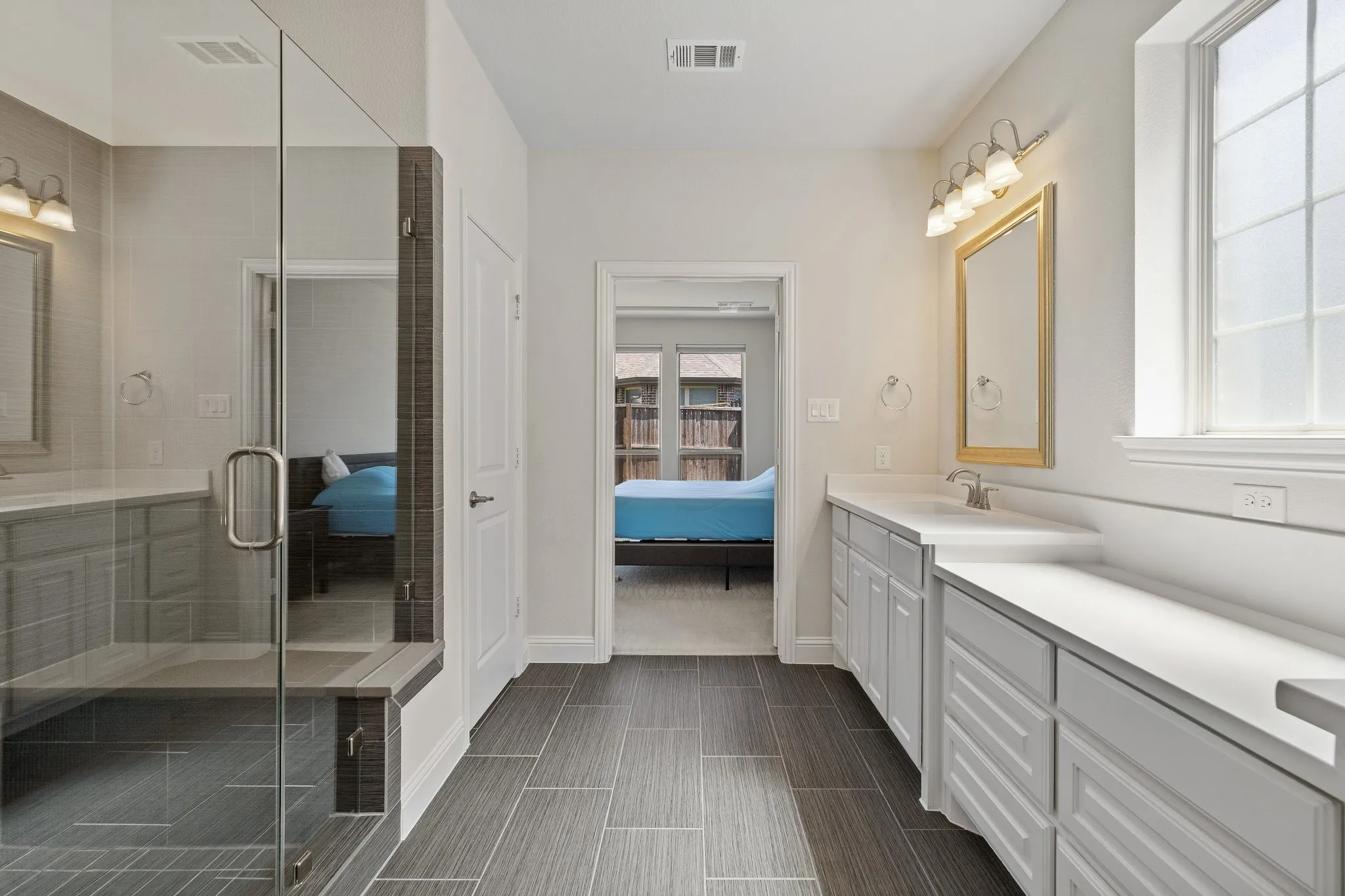 Single Family Residence For Sale in Denton County , 409 Palamedes Street, Lewisville, Texas 75056, 4 Bedroom, 4 Bathroom, 2 Garage spaces, 3,165 Sqft, built in 2016, Preowned, mls#21191938, Real Estate Agent in Lewisville, Homes For Sale in Denton county, Homes For Sale in Lewisville, Realtor in Lewisville Texas, Real Estate Brokerage Independent Realty Texas, Luminita Cordes Realtor