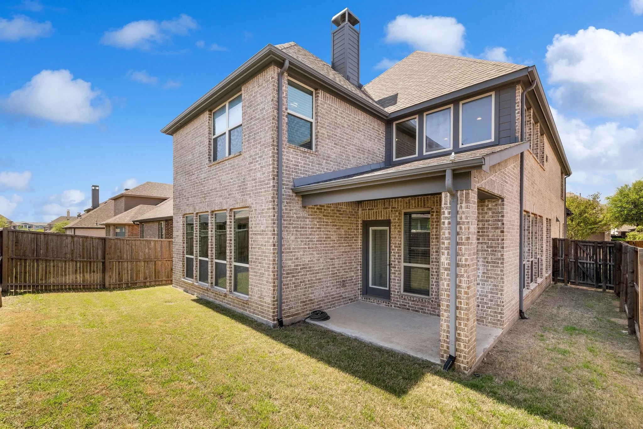 Single Family Residence For Sale in Denton County , 409 Palamedes Street, Lewisville, Texas 75056, 4 Bedroom, 4 Bathroom, 2 Garage spaces, 3,165 Sqft, built in 2016, Preowned, mls#21191938, Real Estate Agent in Lewisville, Homes For Sale in Denton county, Homes For Sale in Lewisville, Realtor in Lewisville Texas, Real Estate Brokerage Independent Realty Texas, Luminita Cordes Realtor