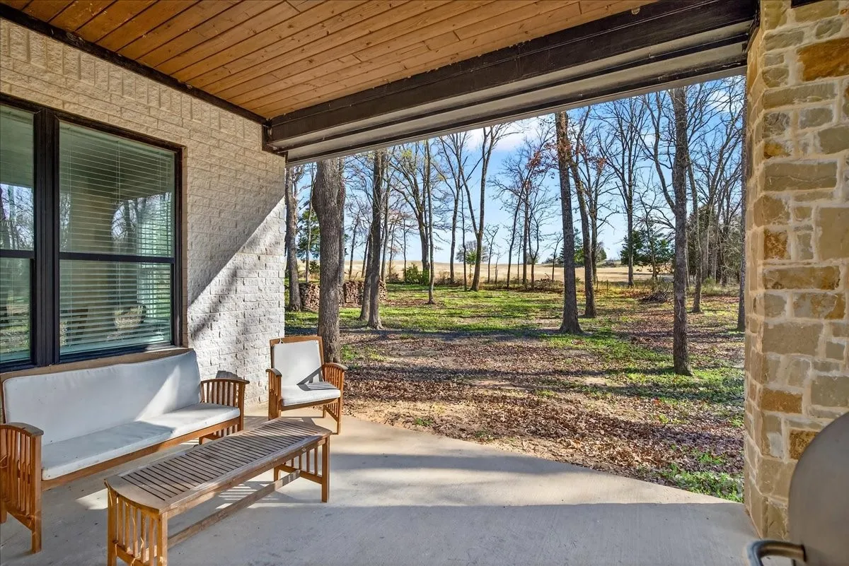 Single Family Residence For Sale in Kaufman County , 107 Oakbend Trail, Mabank, Texas 75147, 4 Bedroom, 3 Bathroom, 3 Garage spaces, 2,516 Sqft, built in 2022, Preowned, mls#21196171, Real Estate Agent in Mabank, Homes For Sale in Kaufman county, Homes For Sale in Mabank, Realtor in Mabank Texas, Real Estate Brokerage Independent Realty Texas, Luminita Cordes Realtor
