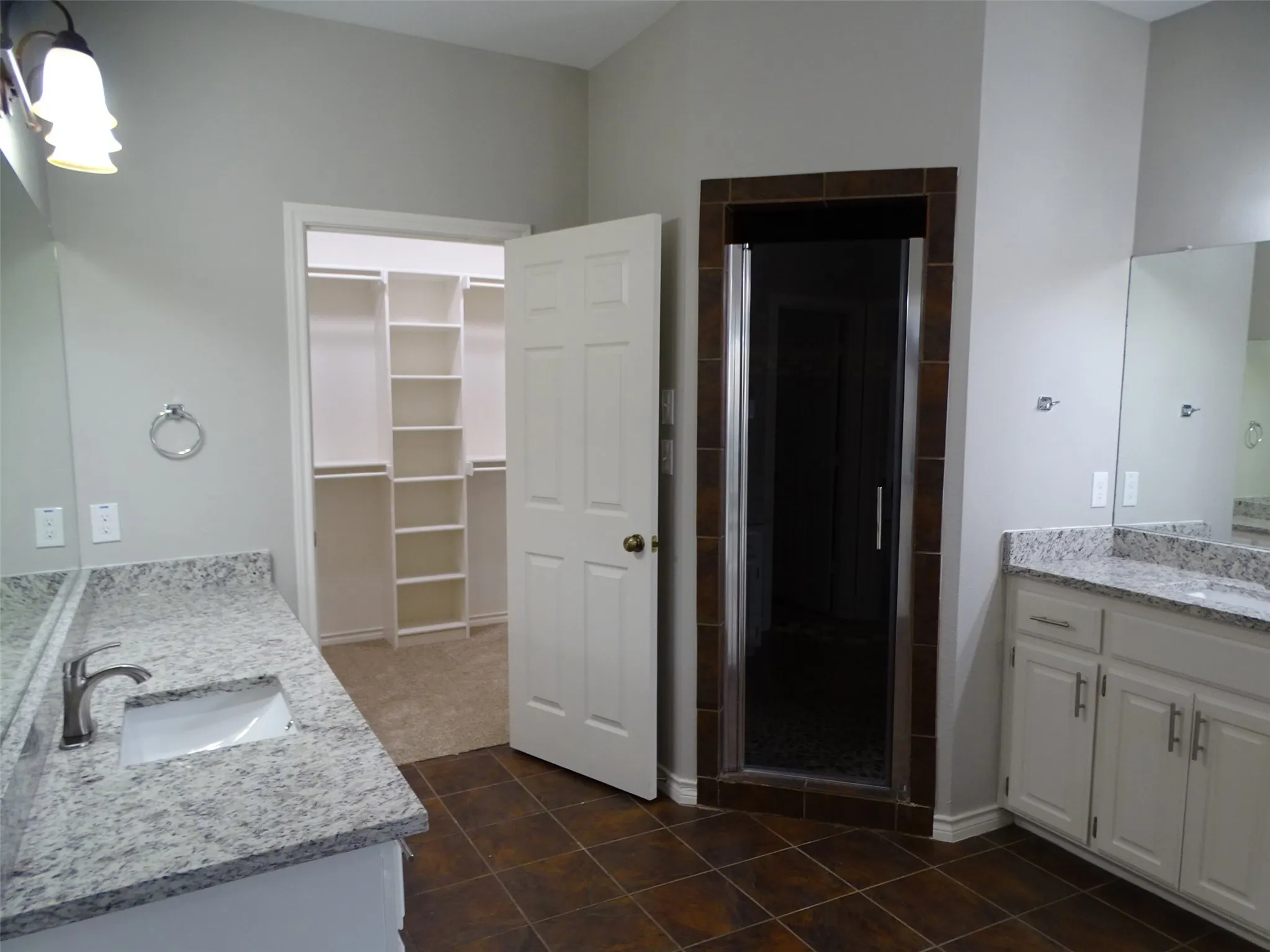 Single Family Residence For Sale in Dallas County , 909 Hickory Knob Circle, Cedar Hill, Texas 75104, 3 Bedroom, 3 Bathroom, 3 Garage spaces, 2,886 Sqft, built in 1990, Preowned, mls#21194850, Real Estate Agent in Cedar Hill, Homes For Sale in Dallas county, Homes For Sale in Cedar Hill, Realtor in Cedar Hill Texas, Real Estate Brokerage Independent Realty Texas, Luminita Cordes Realtor