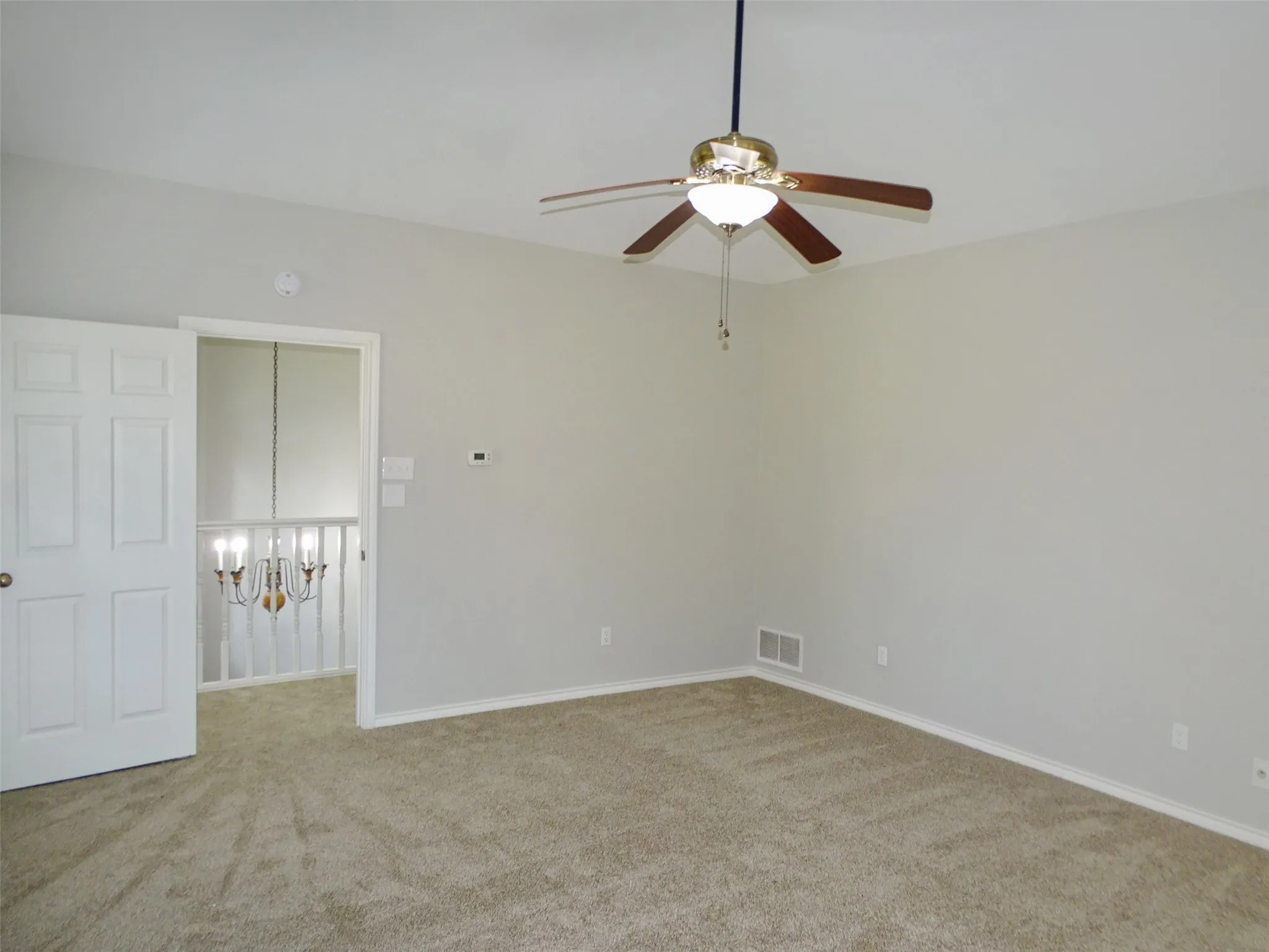 Single Family Residence For Sale in Dallas County , 909 Hickory Knob Circle, Cedar Hill, Texas 75104, 3 Bedroom, 3 Bathroom, 3 Garage spaces, 2,886 Sqft, built in 1990, Preowned, mls#21194850, Real Estate Agent in Cedar Hill, Homes For Sale in Dallas county, Homes For Sale in Cedar Hill, Realtor in Cedar Hill Texas, Real Estate Brokerage Independent Realty Texas, Luminita Cordes Realtor