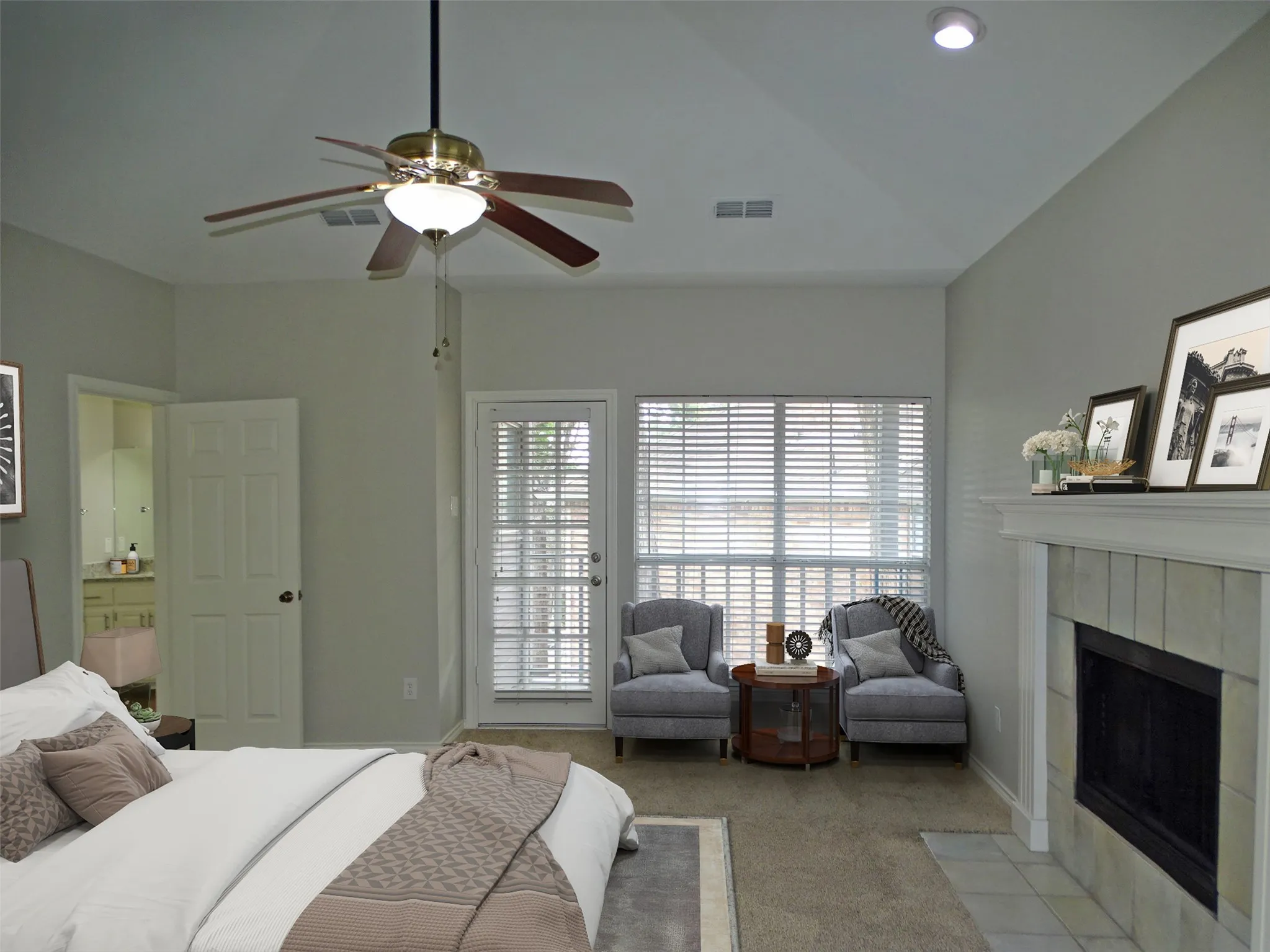 Single Family Residence For Sale in Dallas County , 909 Hickory Knob Circle, Cedar Hill, Texas 75104, 3 Bedroom, 3 Bathroom, 3 Garage spaces, 2,886 Sqft, built in 1990, Preowned, mls#21194850, Real Estate Agent in Cedar Hill, Homes For Sale in Dallas county, Homes For Sale in Cedar Hill, Realtor in Cedar Hill Texas, Real Estate Brokerage Independent Realty Texas, Luminita Cordes Realtor