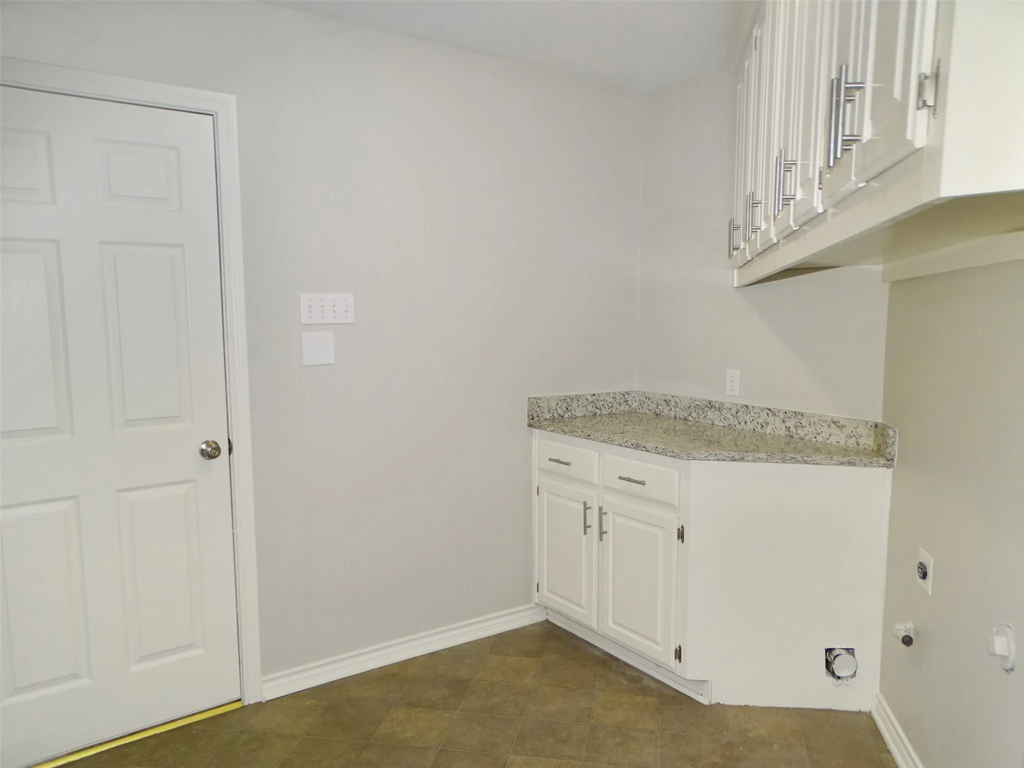 Single Family Residence For Sale in Dallas County , 909 Hickory Knob Circle, Cedar Hill, Texas 75104, 3 Bedroom, 3 Bathroom, 3 Garage spaces, 2,886 Sqft, built in 1990, Preowned, mls#21194850, Real Estate Agent in Cedar Hill, Homes For Sale in Dallas county, Homes For Sale in Cedar Hill, Realtor in Cedar Hill Texas, Real Estate Brokerage Independent Realty Texas, Luminita Cordes Realtor
