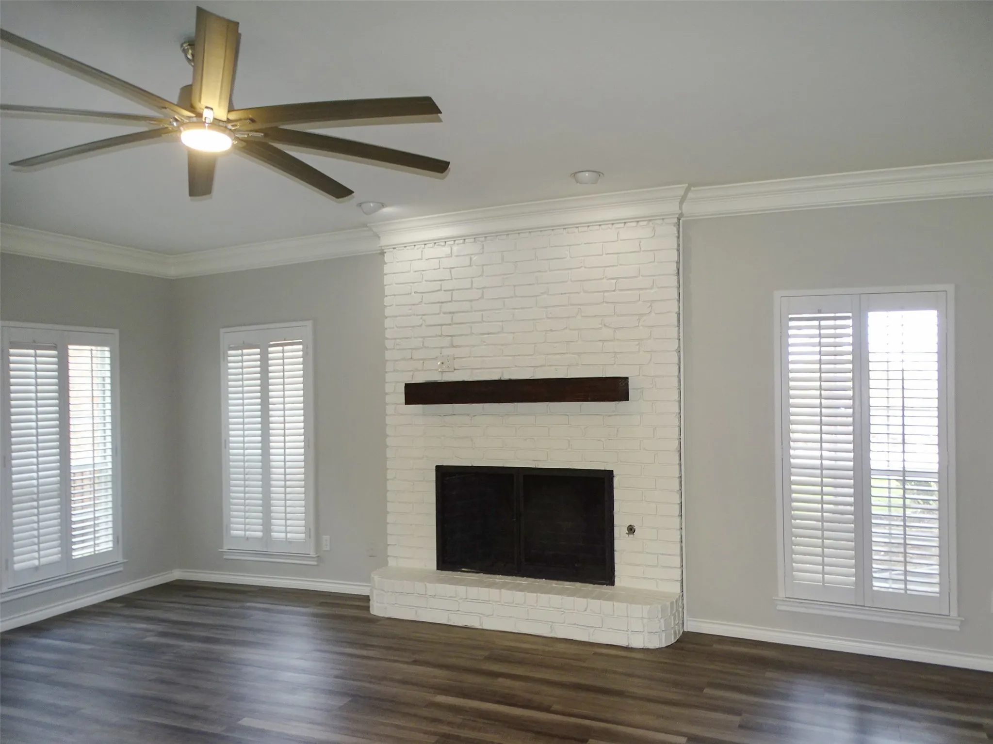 Single Family Residence For Sale in Dallas County , 909 Hickory Knob Circle, Cedar Hill, Texas 75104, 3 Bedroom, 3 Bathroom, 3 Garage spaces, 2,886 Sqft, built in 1990, Preowned, mls#21194850, Real Estate Agent in Cedar Hill, Homes For Sale in Dallas county, Homes For Sale in Cedar Hill, Realtor in Cedar Hill Texas, Real Estate Brokerage Independent Realty Texas, Luminita Cordes Realtor