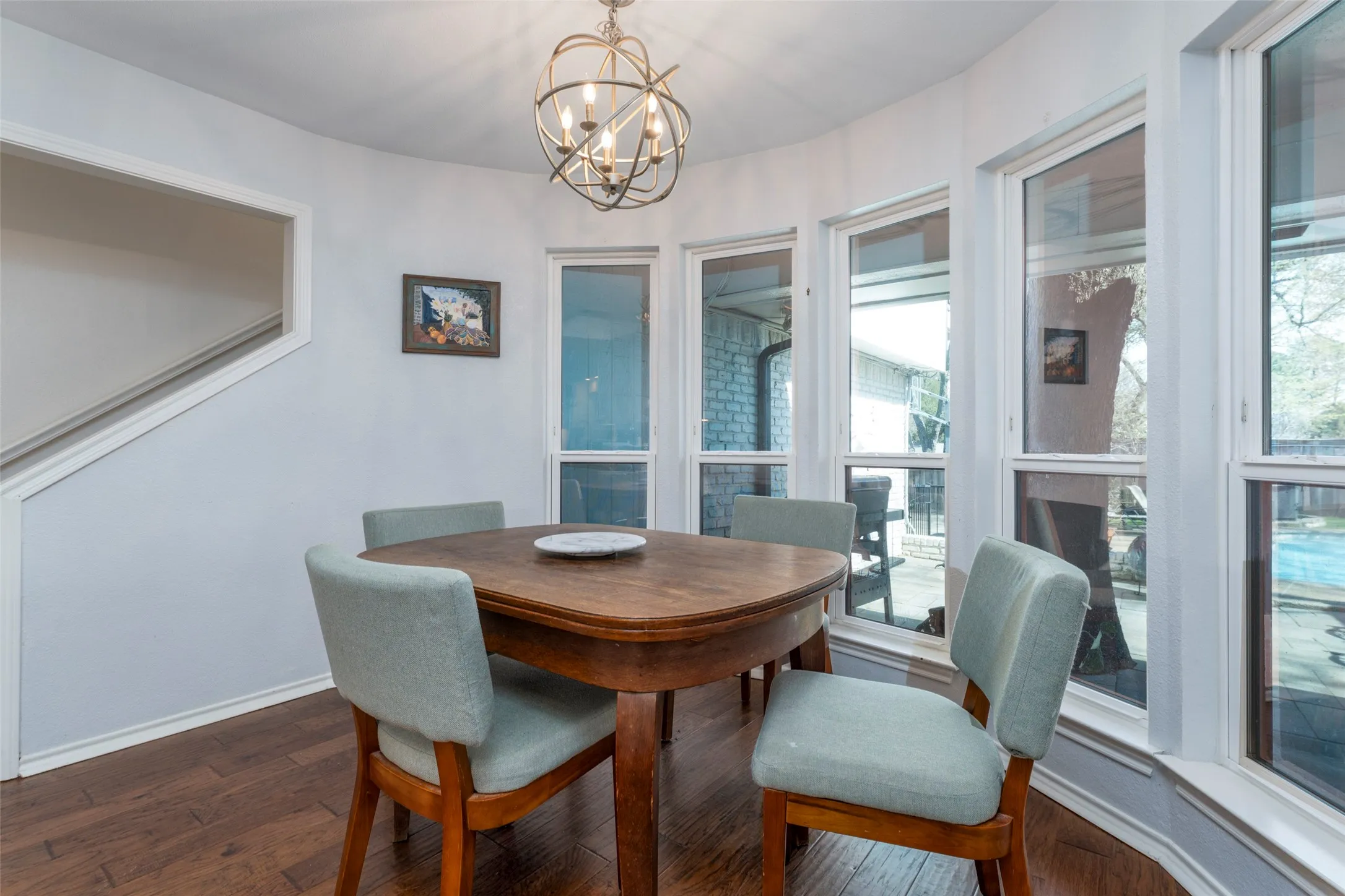 Single Family Residence For Sale in Tarrant County , 1509 Riverview Drive, Arlington, Texas 76012, 4 Bedroom, 4 Bathroom, 2 Garage spaces, 3,429 Sqft, built in 1976, Preowned, Price $650,000, mls#21196657, Real Estate Agent in Arlington, Homes For Sale in Tarrant county, Homes For Sale in Arlington, Realtor in Arlington Texas, Real Estate Brokerage Independent Realty Texas, Luminita Cordes Realtor