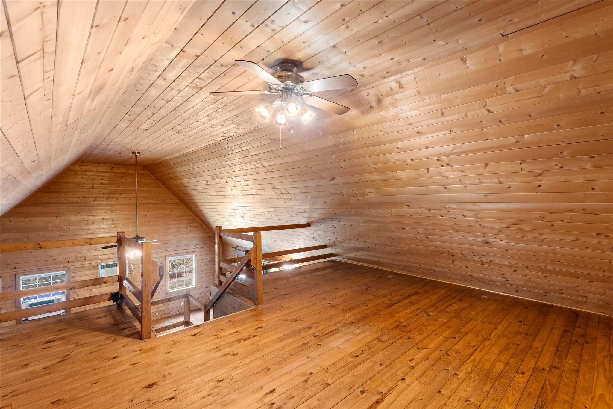 Single Family Residence For Sale in Wood County , 229 County Road 4554, Winnsboro, Texas 75494, 2 Bedrooms, 2 Bathrooms, Garage spaces, 1,488 Sqft, built in 1994, Preowned, Price $315,000, mls#21194146, Real Estate Agent in Winnsboro, Homes For Sale in Wood county, Homes For Sale in Winnsboro, Realtor in Winnsboro Texas, Real Estate Brokerage Independent Realty Texas, Luminita Cordes Realtor