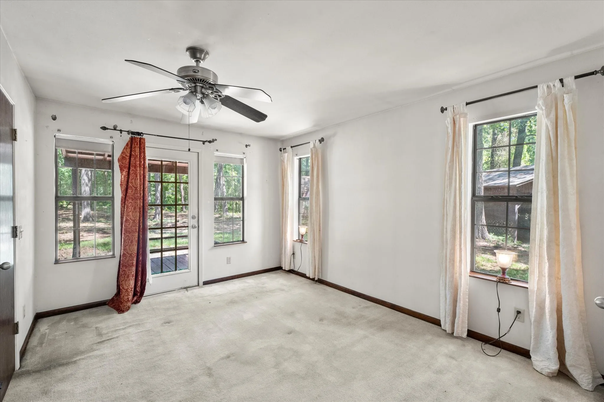 Single Family Residence For Sale in Wood County , 229 County Road 4554, Winnsboro, Texas 75494, 2 Bedrooms, 2 Bathrooms, Garage spaces, 1,488 Sqft, built in 1994, Preowned, Price $315,000, mls#21194146, Real Estate Agent in Winnsboro, Homes For Sale in Wood county, Homes For Sale in Winnsboro, Realtor in Winnsboro Texas, Real Estate Brokerage Independent Realty Texas, Luminita Cordes Realtor