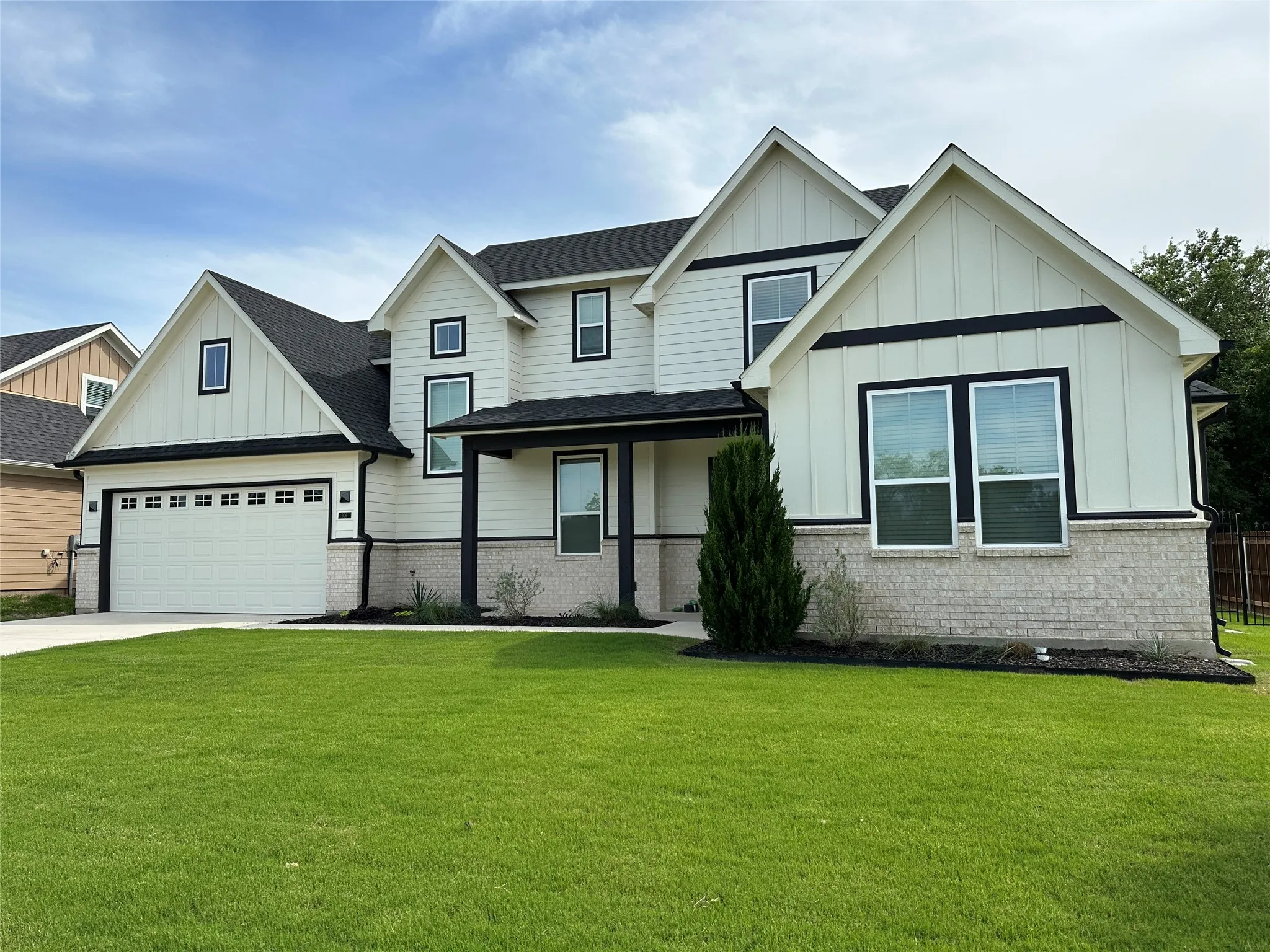 Single Family Residence For Rent in Denton County , 306 Village Way, Argyle, Texas 76226, 5 Bedroom, 3 Bathroom, 2 Garage spaces, 2,869 Sqft, built in 2021, mls#21196856, Real Estate Agent in Argyle, Homes For Rent in Denton county, Homes For Rent in Argyle, Realtor in Argyle Texas, Real Estate Brokerage Independent Realty Texas, Luminita Cordes Realtor