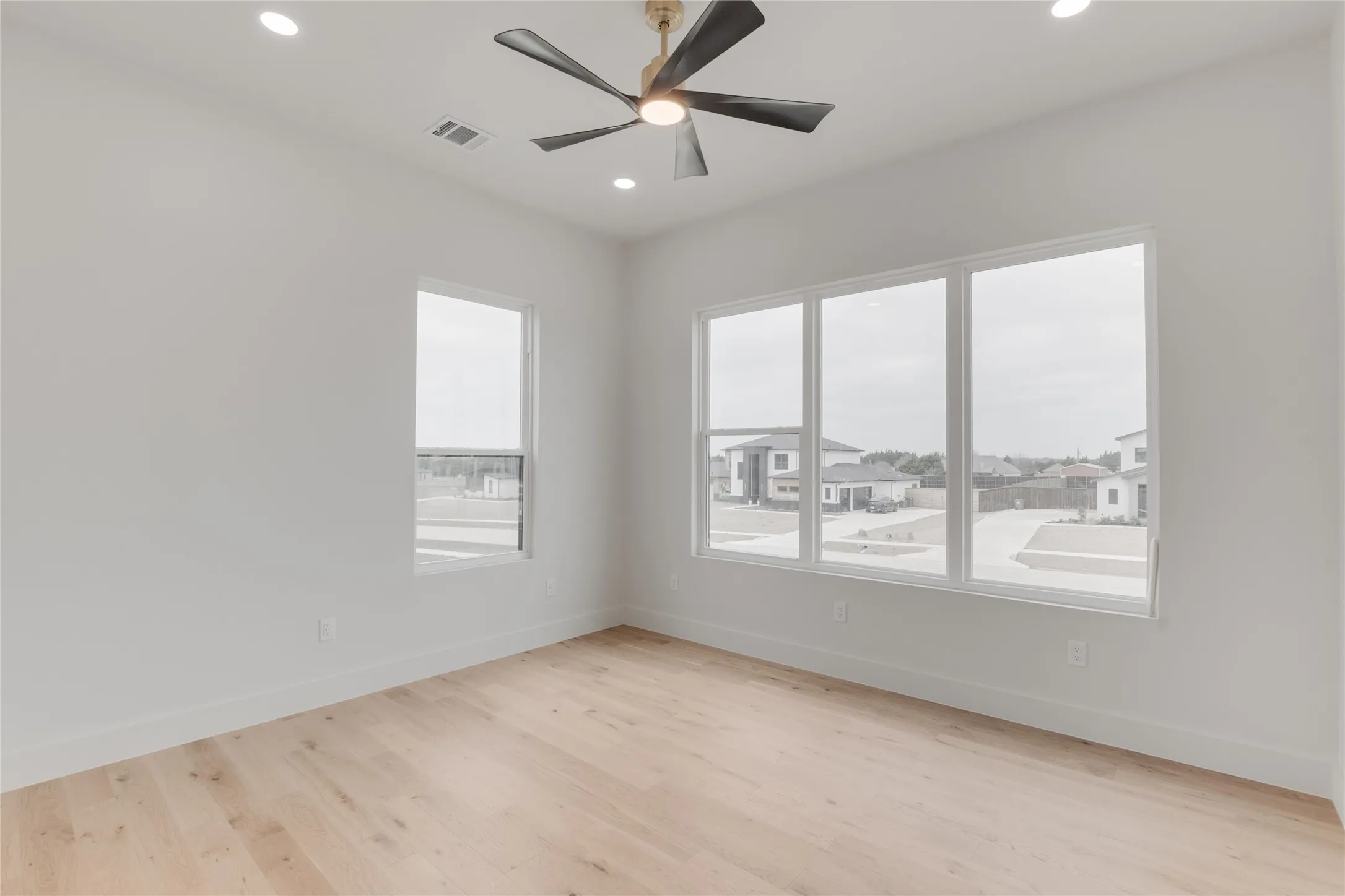 Single Family Residence For Sale in Ellis County , 436 Whispering Way, Red Oak, Texas 75154, 4 Bedroom, 5 Bathroom, 3 Garage spaces, 4,148 Sqft, built in 2026, mls#21196888, Real Estate Agent in Red Oak, Homes For Sale in Ellis county, Homes For Sale in Red Oak, Realtor in Red Oak Texas, Real Estate Brokerage Independent Realty Texas, Luminita Cordes Realtor