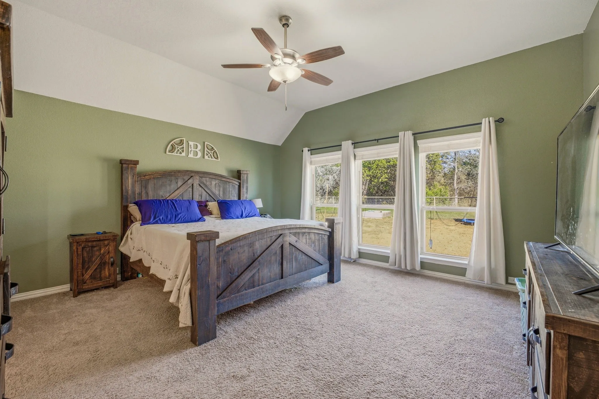 Single Family Residence For Sale in Parker County , 1062 Rio Grande Way, Weatherford, Texas 76087, 4 Bedroom, 2 Bathroom, 2 Garage spaces, 2,436 Sqft, built in 2018, mls#21196012, Real Estate Agent in Weatherford, Homes For Sale in Parker county, Homes For Sale in Weatherford, Realtor in Weatherford Texas, Real Estate Brokerage Independent Realty Texas, Luminita Cordes Realtor