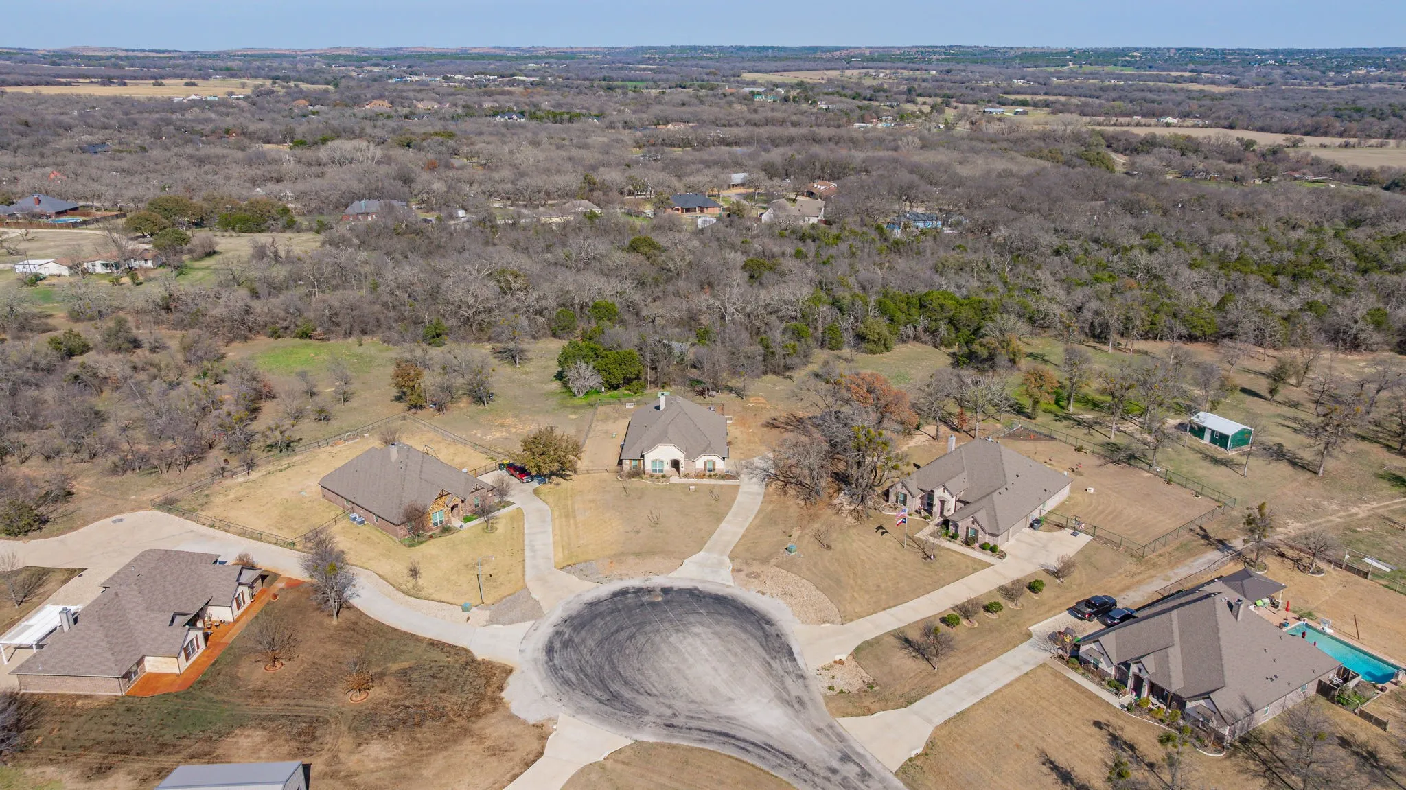 Single Family Residence For Sale in Parker County , 1062 Rio Grande Way, Weatherford, Texas 76087, 4 Bedroom, 2 Bathroom, 2 Garage spaces, 2,436 Sqft, built in 2018, mls#21196012, Real Estate Agent in Weatherford, Homes For Sale in Parker county, Homes For Sale in Weatherford, Realtor in Weatherford Texas, Real Estate Brokerage Independent Realty Texas, Luminita Cordes Realtor