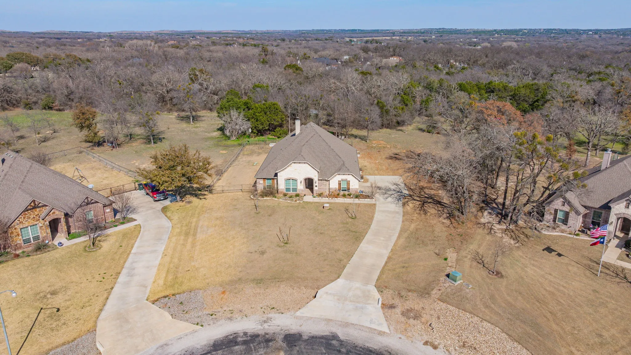 Single Family Residence For Sale in Parker County , 1062 Rio Grande Way, Weatherford, Texas 76087, 4 Bedroom, 2 Bathroom, 2 Garage spaces, 2,436 Sqft, built in 2018, mls#21196012, Real Estate Agent in Weatherford, Homes For Sale in Parker county, Homes For Sale in Weatherford, Realtor in Weatherford Texas, Real Estate Brokerage Independent Realty Texas, Luminita Cordes Realtor