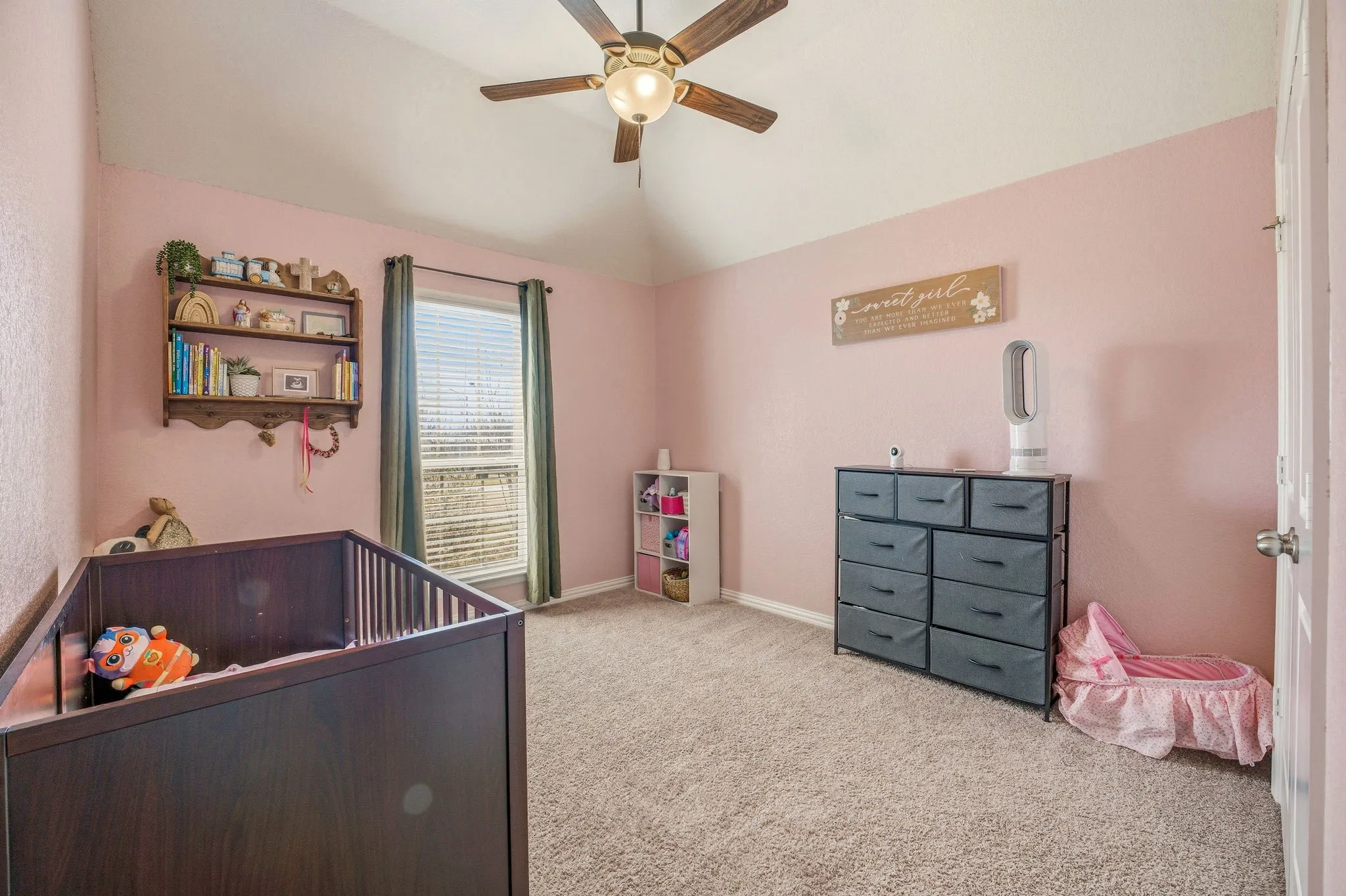 Single Family Residence For Sale in Parker County , 1062 Rio Grande Way, Weatherford, Texas 76087, 4 Bedroom, 2 Bathroom, 2 Garage spaces, 2,436 Sqft, built in 2018, mls#21196012, Real Estate Agent in Weatherford, Homes For Sale in Parker county, Homes For Sale in Weatherford, Realtor in Weatherford Texas, Real Estate Brokerage Independent Realty Texas, Luminita Cordes Realtor