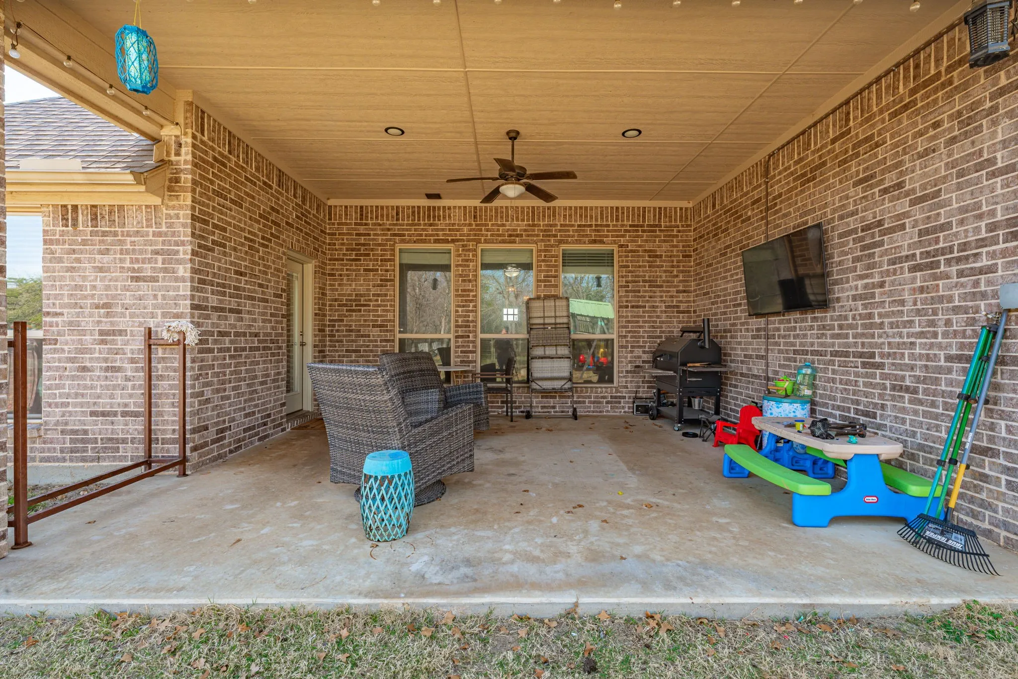 Single Family Residence For Sale in Parker County , 1062 Rio Grande Way, Weatherford, Texas 76087, 4 Bedroom, 2 Bathroom, 2 Garage spaces, 2,436 Sqft, built in 2018, mls#21196012, Real Estate Agent in Weatherford, Homes For Sale in Parker county, Homes For Sale in Weatherford, Realtor in Weatherford Texas, Real Estate Brokerage Independent Realty Texas, Luminita Cordes Realtor