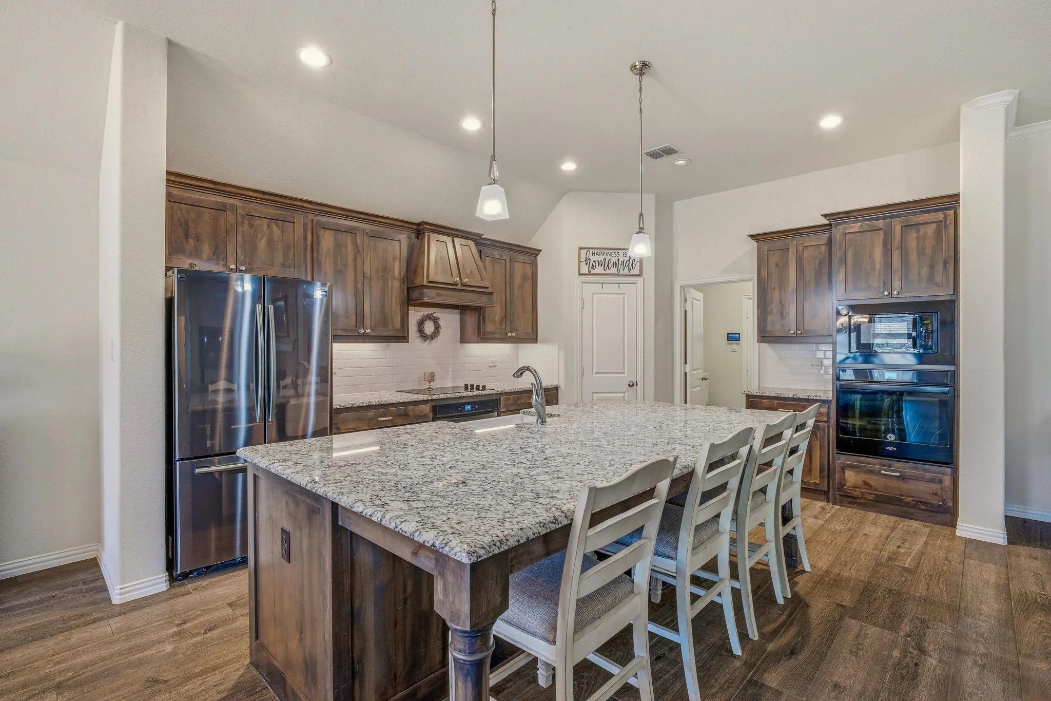 Single Family Residence For Sale in Parker County , 1062 Rio Grande Way, Weatherford, Texas 76087, 4 Bedroom, 2 Bathroom, 2 Garage spaces, 2,436 Sqft, built in 2018, mls#21196012, Real Estate Agent in Weatherford, Homes For Sale in Parker county, Homes For Sale in Weatherford, Realtor in Weatherford Texas, Real Estate Brokerage Independent Realty Texas, Luminita Cordes Realtor