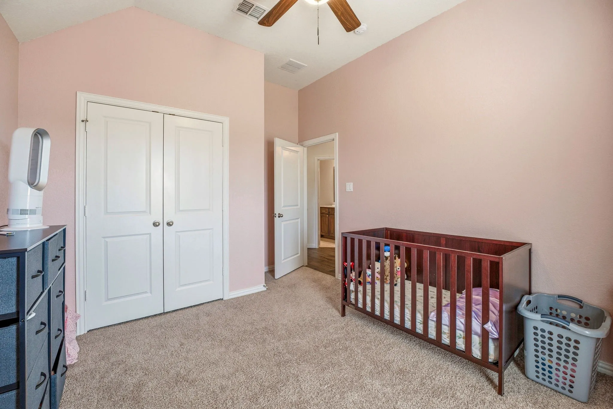 Single Family Residence For Sale in Parker County , 1062 Rio Grande Way, Weatherford, Texas 76087, 4 Bedroom, 2 Bathroom, 2 Garage spaces, 2,436 Sqft, built in 2018, mls#21196012, Real Estate Agent in Weatherford, Homes For Sale in Parker county, Homes For Sale in Weatherford, Realtor in Weatherford Texas, Real Estate Brokerage Independent Realty Texas, Luminita Cordes Realtor