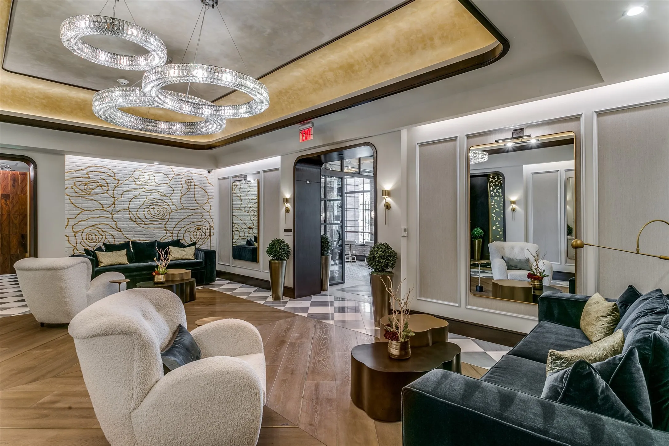 Condominium For Sale in Tarrant County , 350 Central Avenue 206, Southlake, Texas 76092, 3 Bedroom, 3 Bathroom, 2 Garage spaces, 2,470 Sqft, built in 2020, Preowned, mls#21188219, Real Estate Agent in Southlake, Homes For Sale in Tarrant county, Homes For Sale in Southlake, Realtor in Southlake Texas, Real Estate Brokerage Independent Realty Texas, Luminita Cordes Realtor