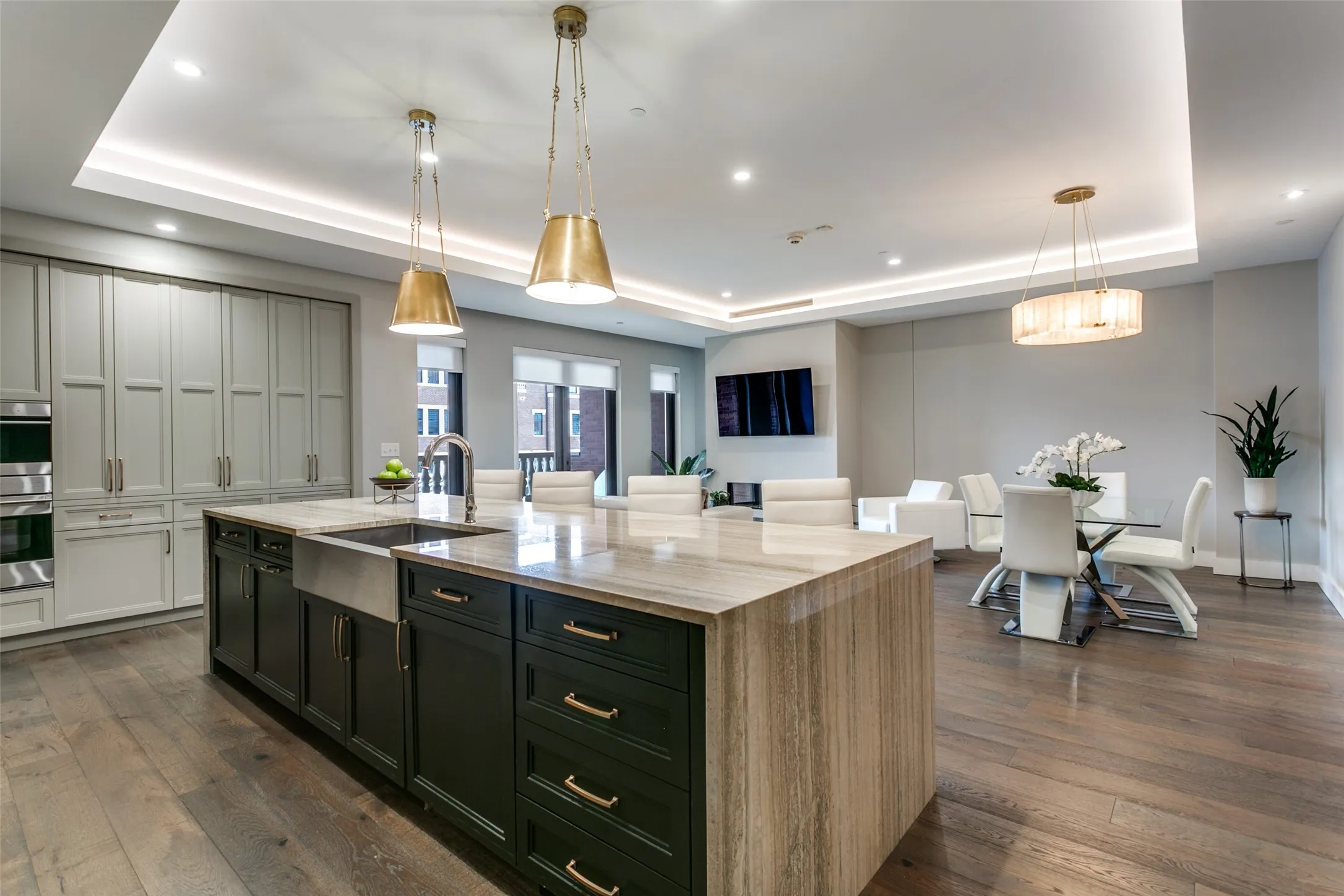 Condominium For Sale in Tarrant County , 350 Central Avenue 206, Southlake, Texas 76092, 3 Bedroom, 3 Bathroom, 2 Garage spaces, 2,470 Sqft, built in 2020, Preowned, mls#21188219, Real Estate Agent in Southlake, Homes For Sale in Tarrant county, Homes For Sale in Southlake, Realtor in Southlake Texas, Real Estate Brokerage Independent Realty Texas, Luminita Cordes Realtor