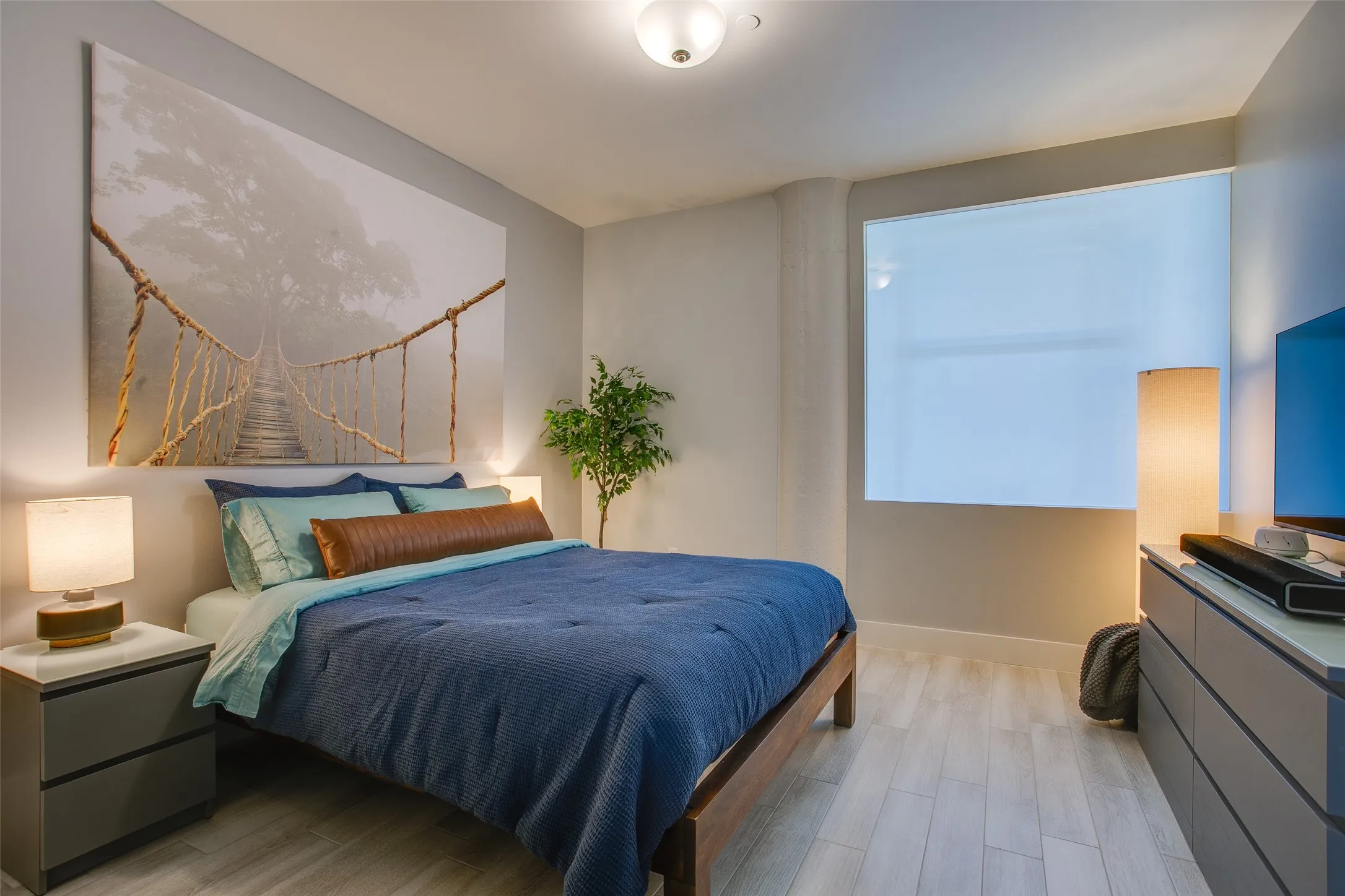 Condominium For Sale in Tarrant County , 2600 W 7th Street 2614, Fort Worth, Texas 76107, 2 Bedroom, 2 Bathroom, 2 Garage spaces, 1,546 Sqft, built in 1928, mls#21196890, Real Estate Agent in Fort Worth, Homes For Sale in Tarrant county, Homes For Sale in Fort Worth, Realtor in Fort Worth Texas, Real Estate Brokerage Independent Realty Texas, Luminita Cordes Realtor