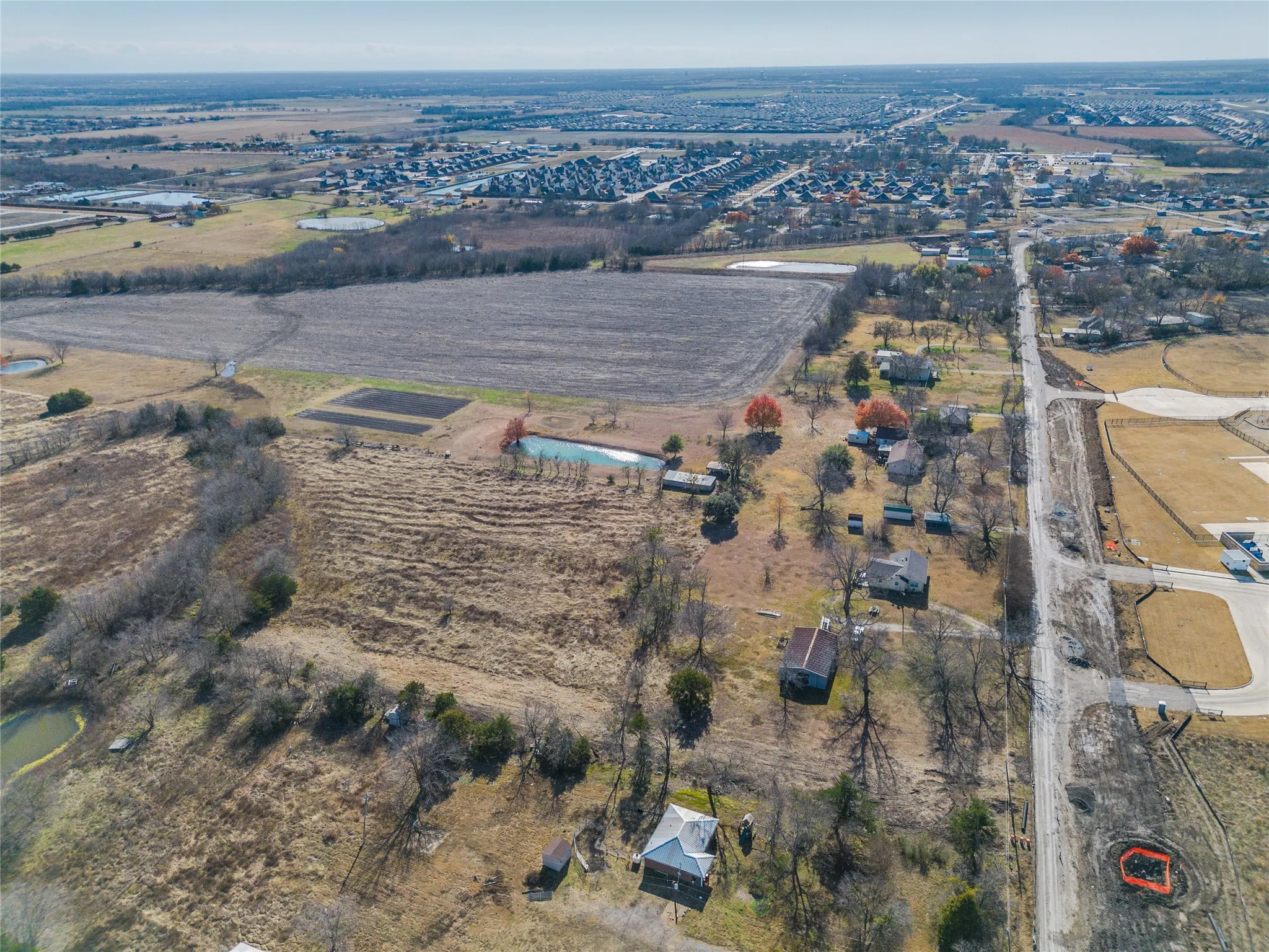 Farm For Sale in Collin County , 324 N Greenville Road, Josephine, Texas 75173, 3 Bedroom, 2 Bathroom, Garage spaces, 1,344 Sqft, built in 1950, Preowned, mls#21196987, Real Estate Agent in Josephine, Homes For Sale in Collin county, Homes For Sale in Josephine, Realtor in Josephine Texas, Real Estate Brokerage Independent Realty Texas, Luminita Cordes Realtor