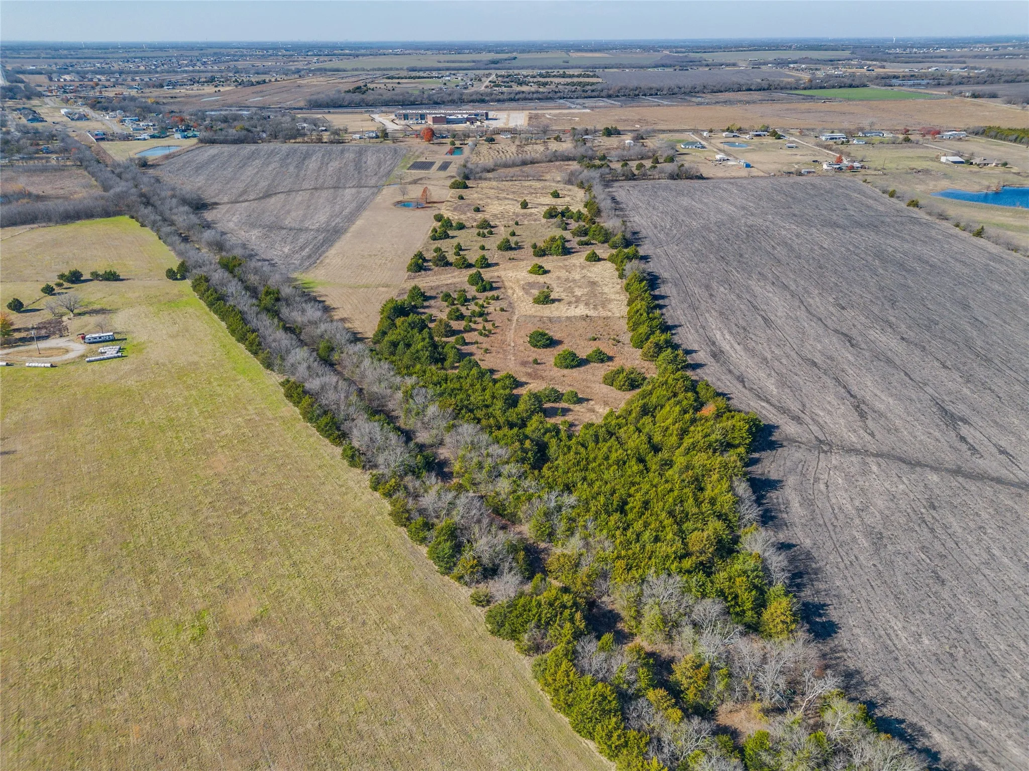 Farm For Sale in Collin County , 324 N Greenville Road, Josephine, Texas 75173, 3 Bedroom, 2 Bathroom, Garage spaces, 1,344 Sqft, built in 1950, Preowned, mls#21196987, Real Estate Agent in Josephine, Homes For Sale in Collin county, Homes For Sale in Josephine, Realtor in Josephine Texas, Real Estate Brokerage Independent Realty Texas, Luminita Cordes Realtor