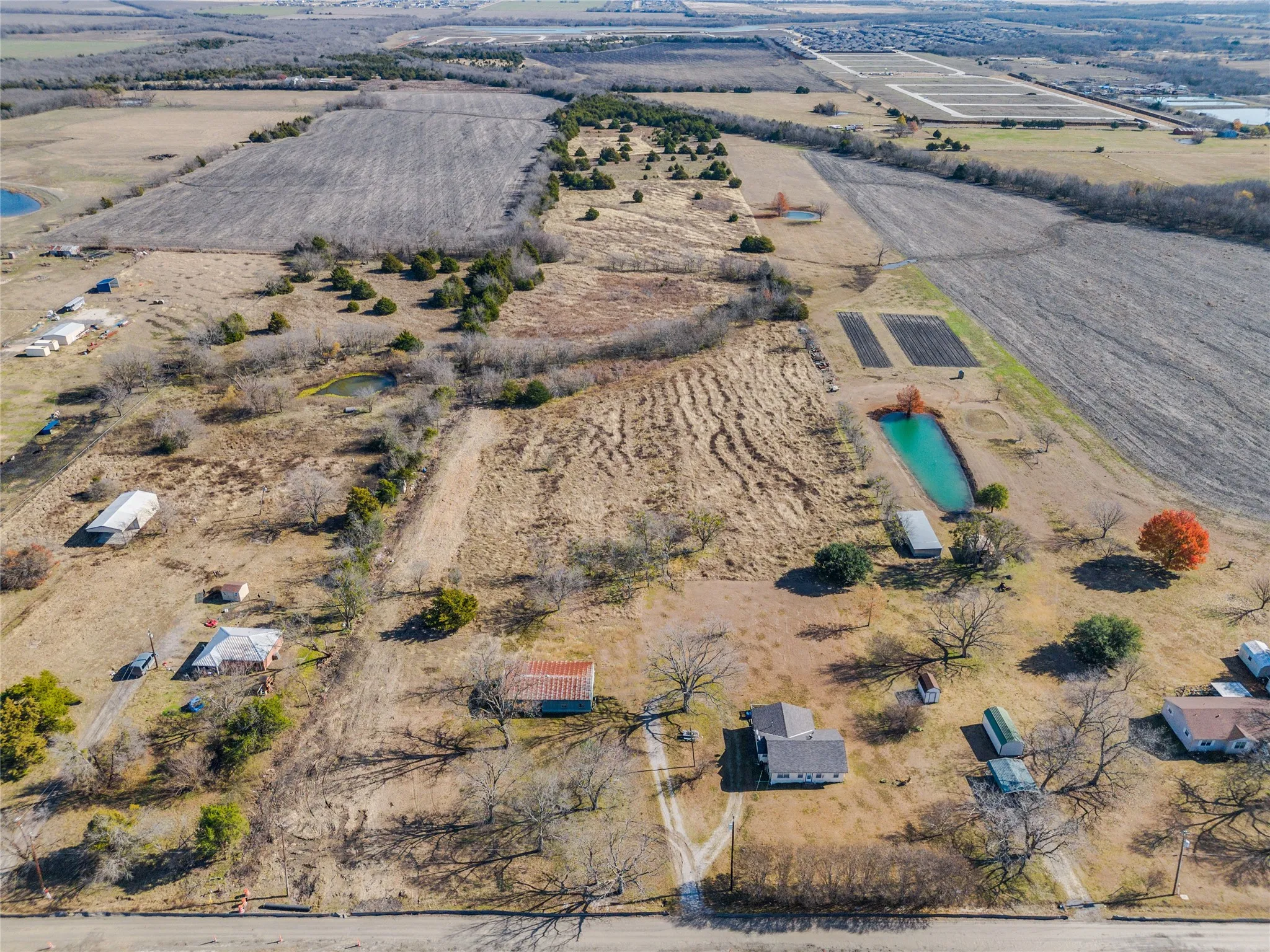 Farm For Sale in Collin County , 324 N Greenville Road, Josephine, Texas 75173, 3 Bedroom, 2 Bathroom, Garage spaces, 1,344 Sqft, built in 1950, Preowned, mls#21196987, Real Estate Agent in Josephine, Homes For Sale in Collin county, Homes For Sale in Josephine, Realtor in Josephine Texas, Real Estate Brokerage Independent Realty Texas, Luminita Cordes Realtor
